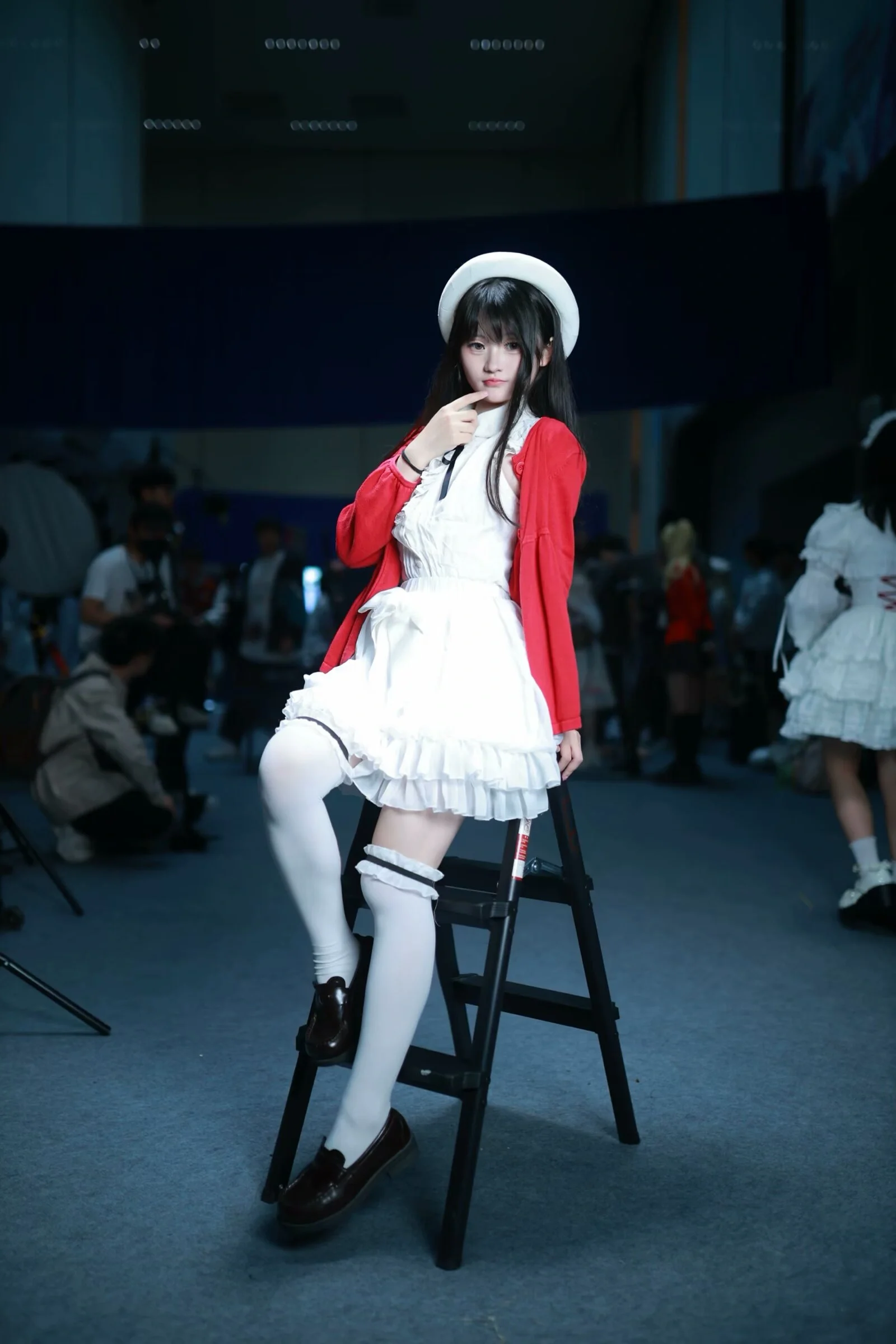 【加藤惠cos】路人女主的养成方法，夜樱场照动作参考 - 第 8 张
