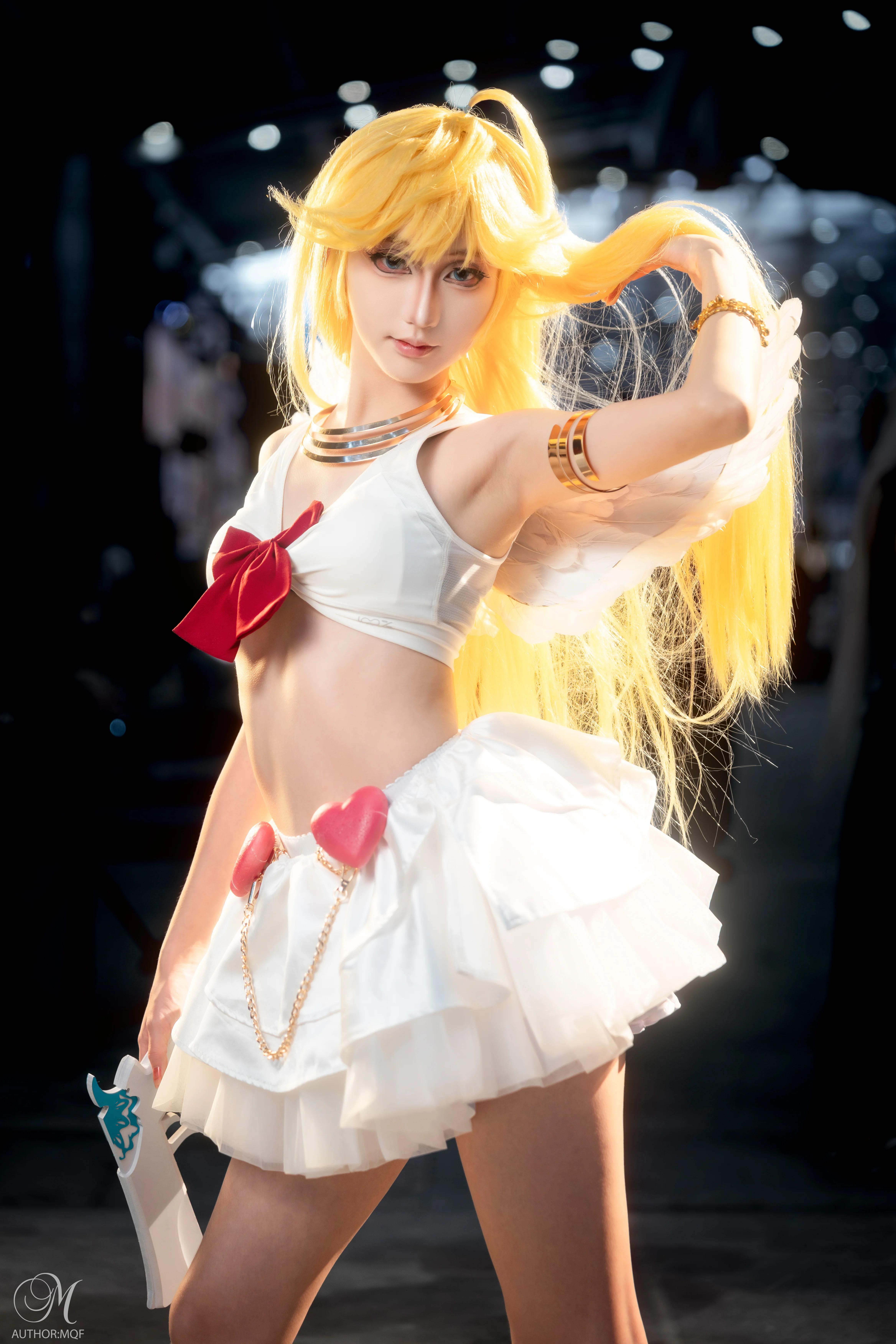 【パンティ コスプレ】『パンティ&ストッキングwithガーターベルト』逆光イベント写真 - 1 枚目