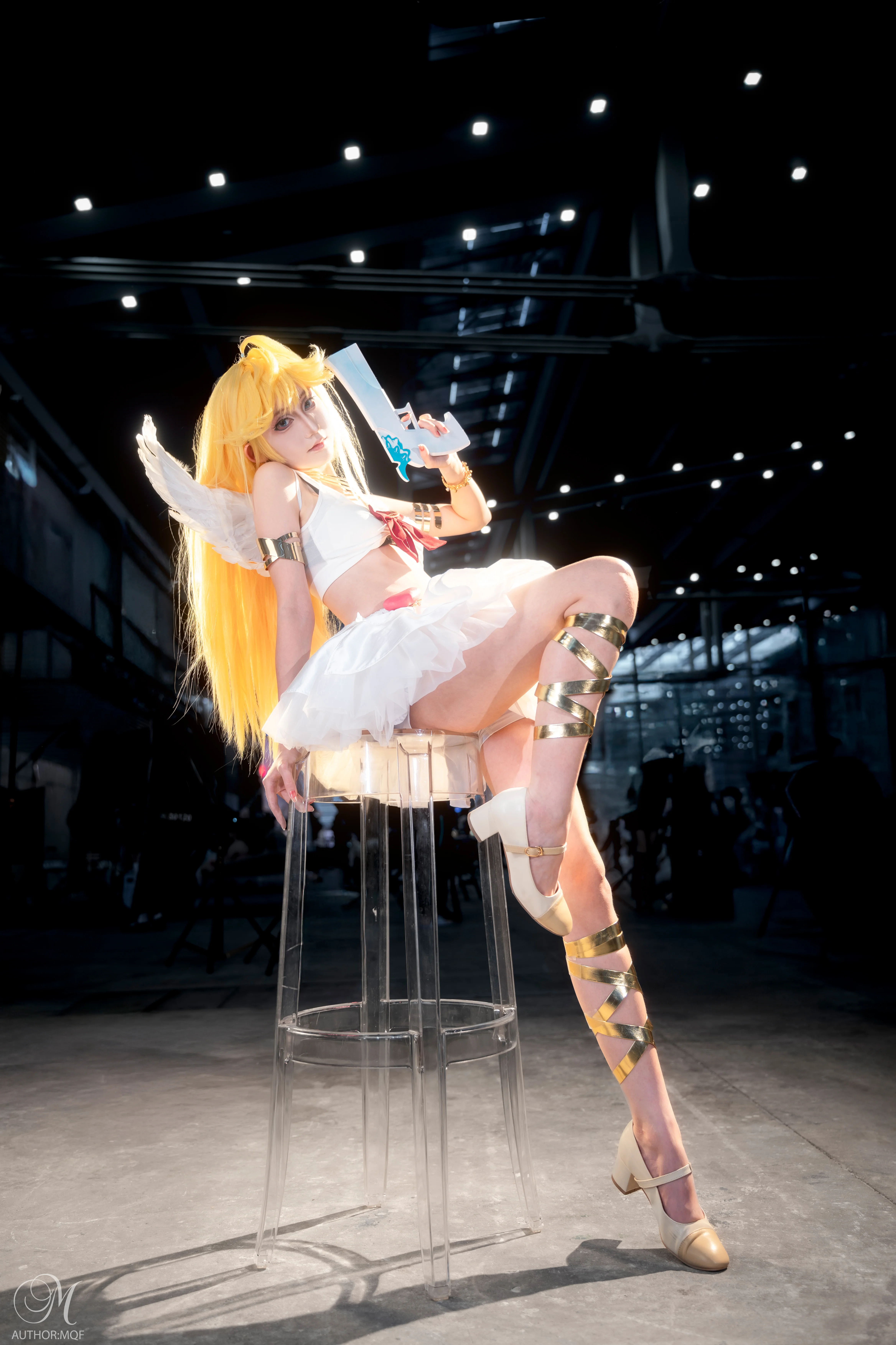 【パンティ コスプレ】『パンティ&ストッキングwithガーターベルト』逆光イベント写真 - 2 枚目
