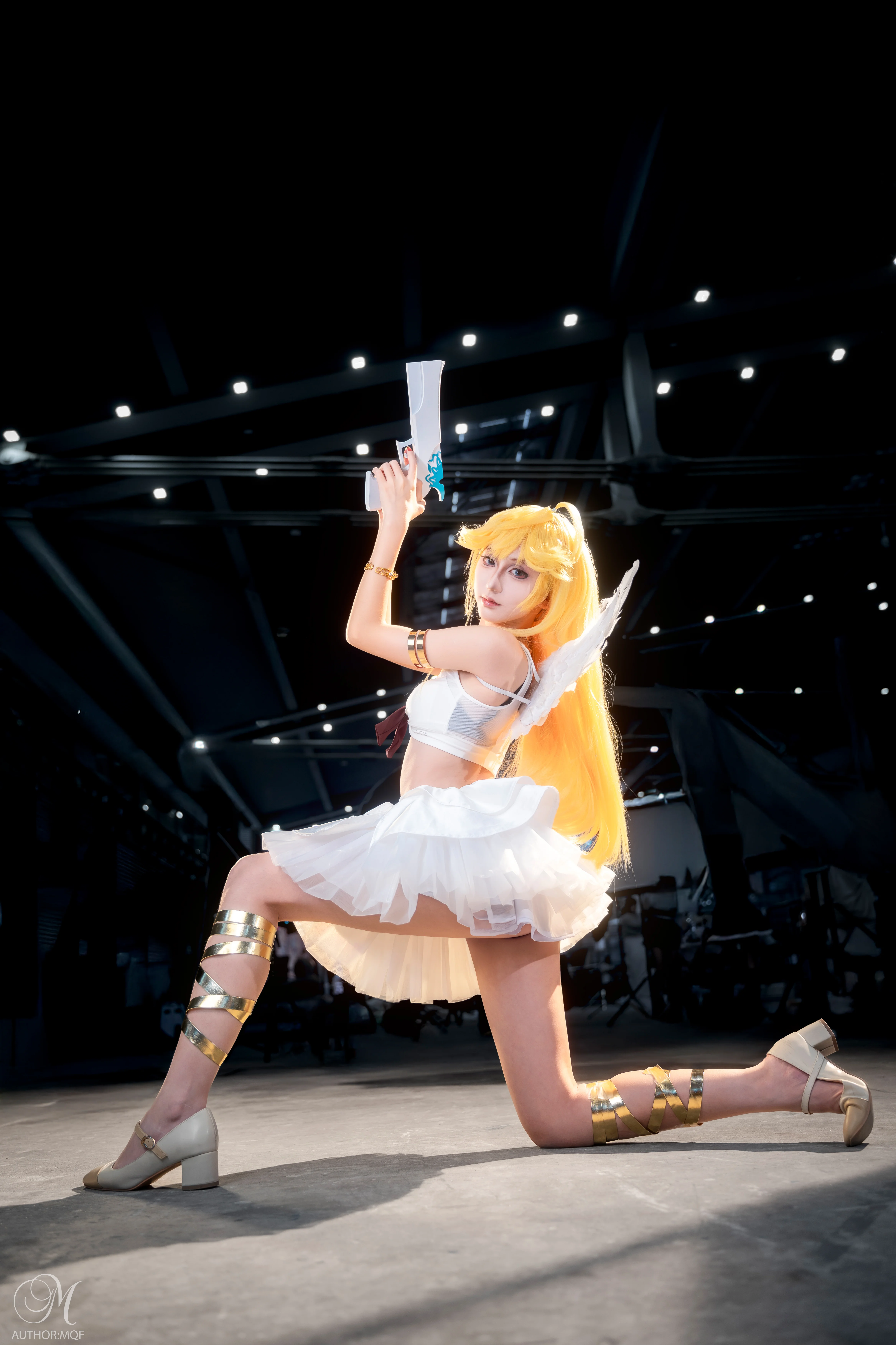 【パンティ コスプレ】『パンティ&ストッキングwithガーターベルト』逆光イベント写真 - 5 枚目