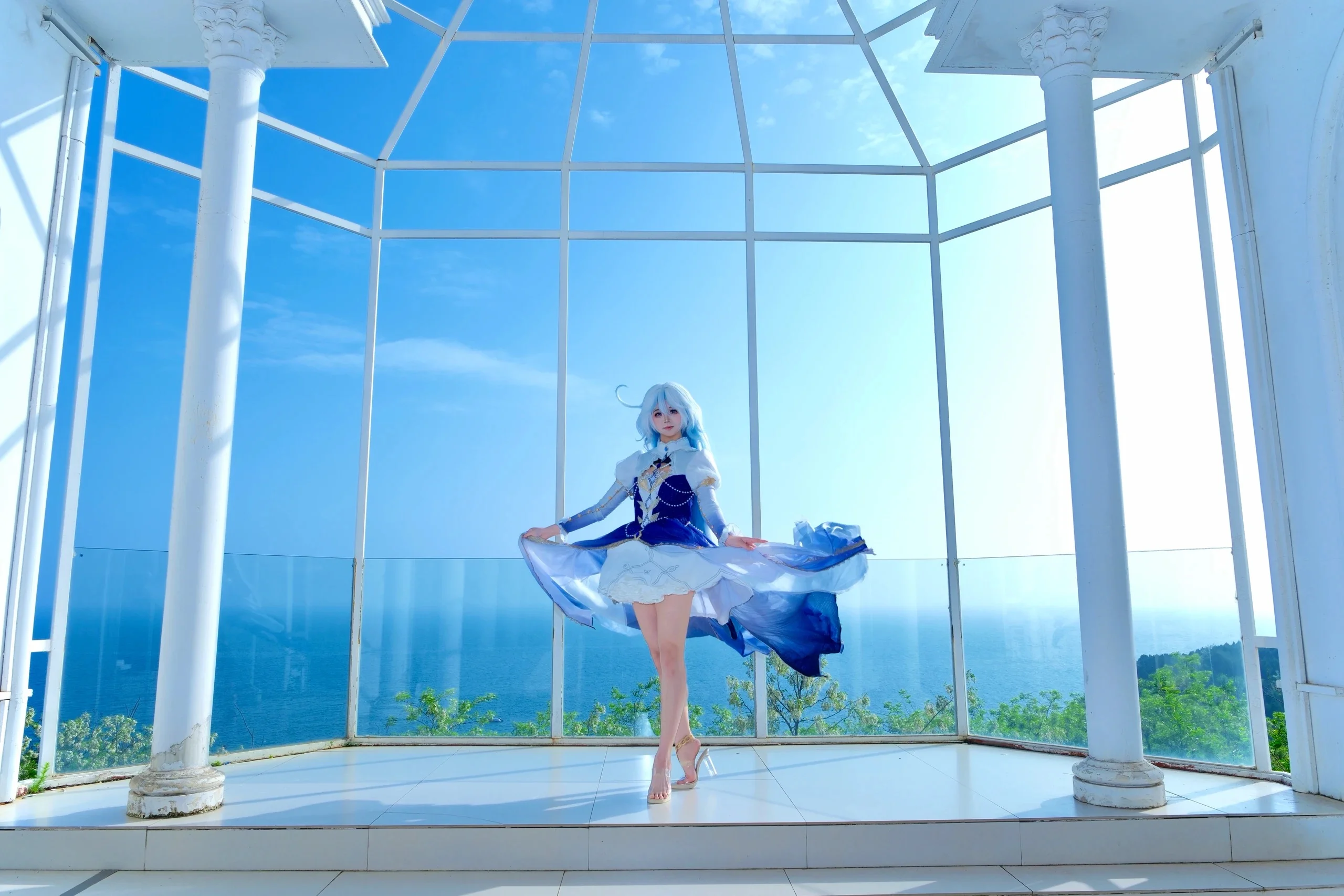 【芙宁娜cos】原神水神在纯白教堂的轻盈瞬间 - 第 3 张