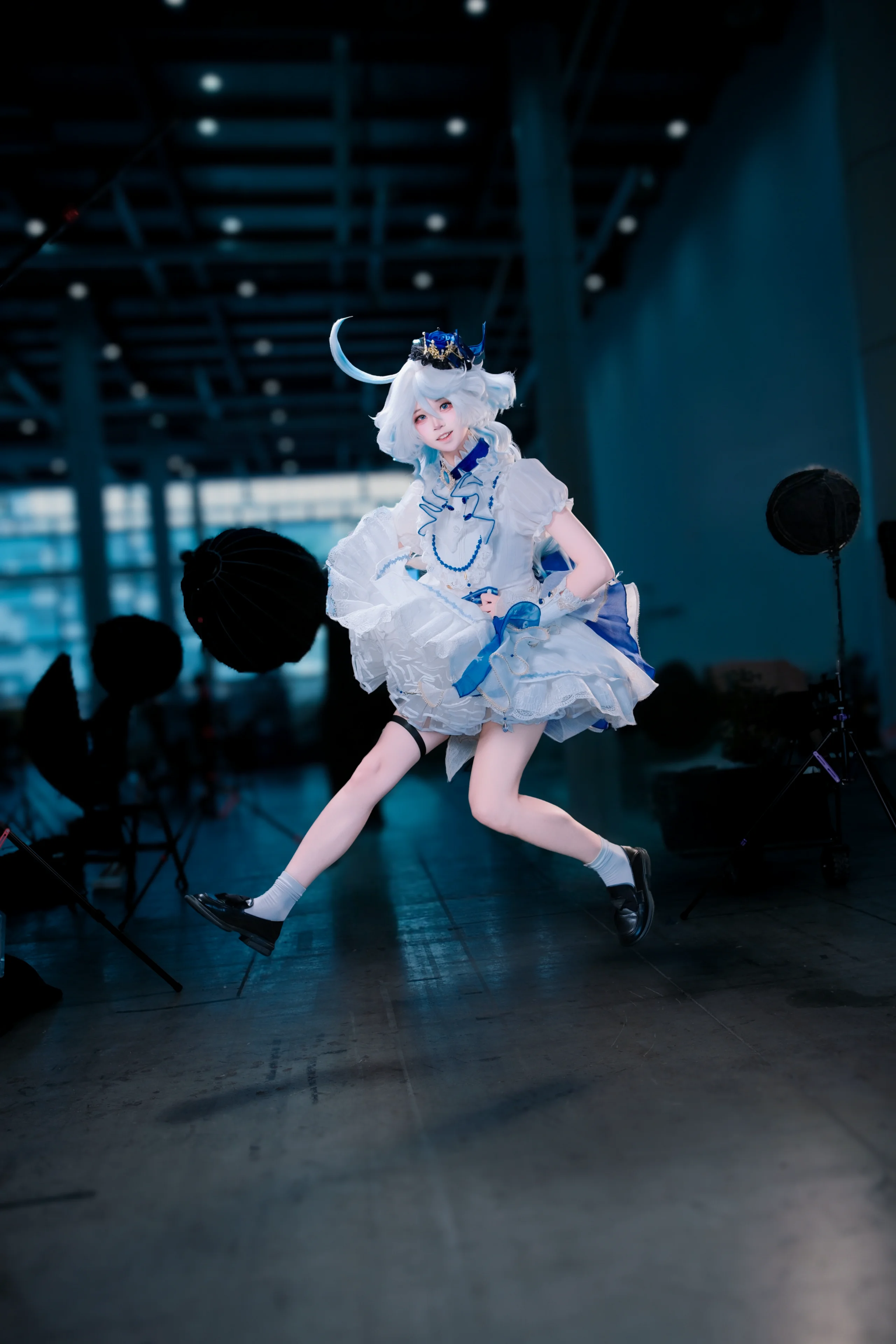 【芙宁娜cos】蓝色舞曲，夏日漫展的轻盈绽放 - 第 2 张