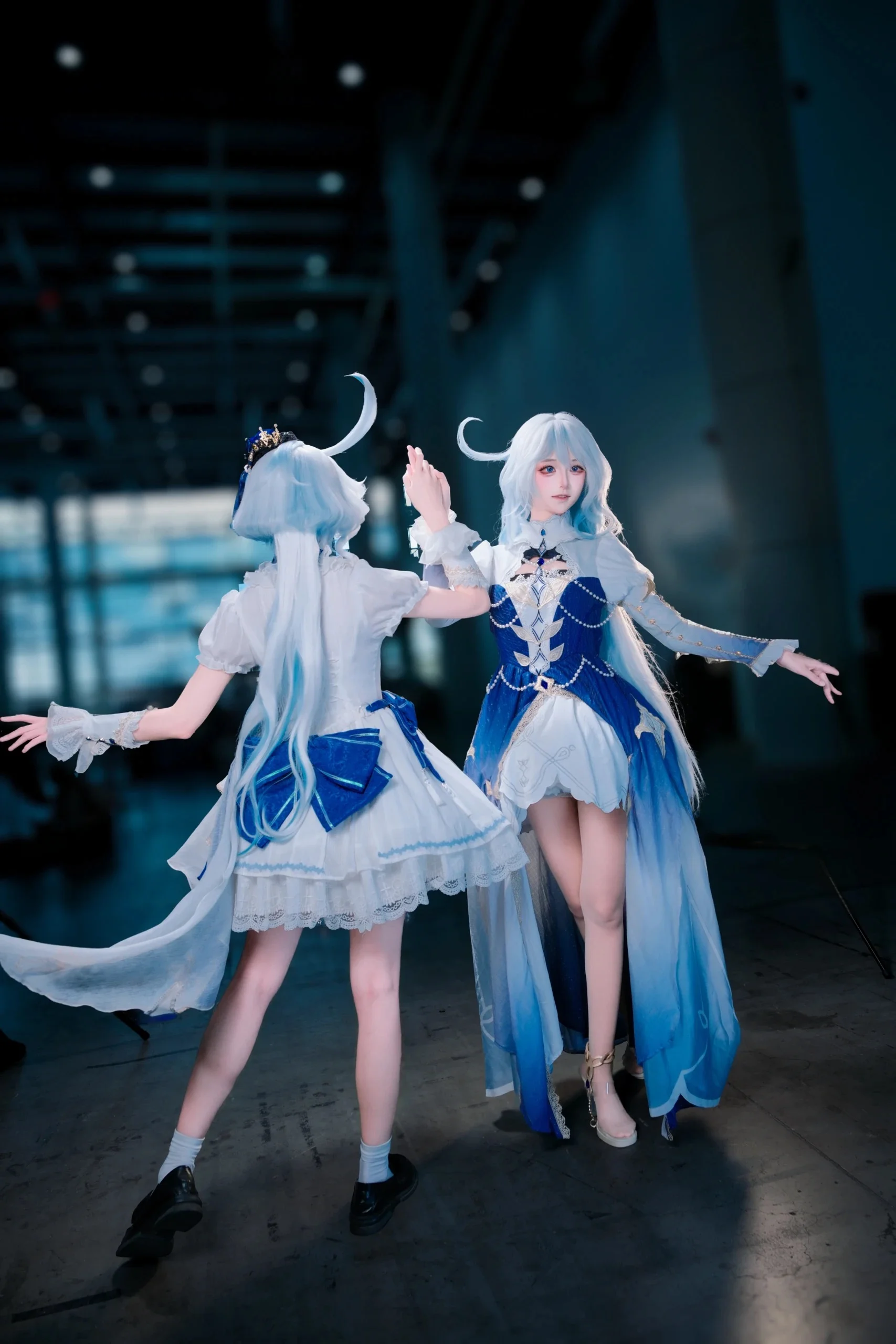 [Furina Cosplay] Genshin Impact Duo Waltz, Blue and White Dance Frozen in Time - Image 6