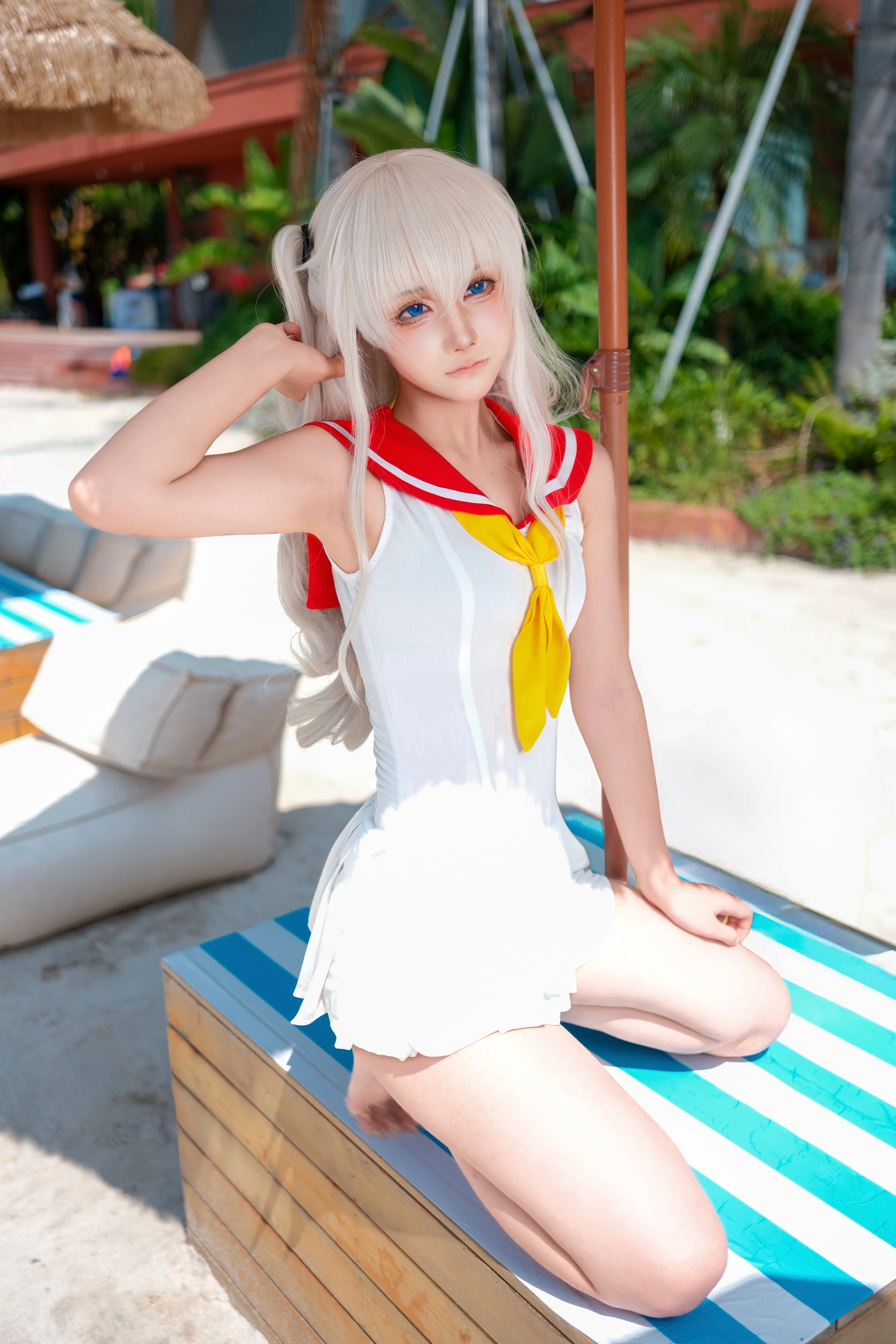 【友利奈緒cos】烈日沙灘與白色泳裝的清爽定格 - 第 2 張