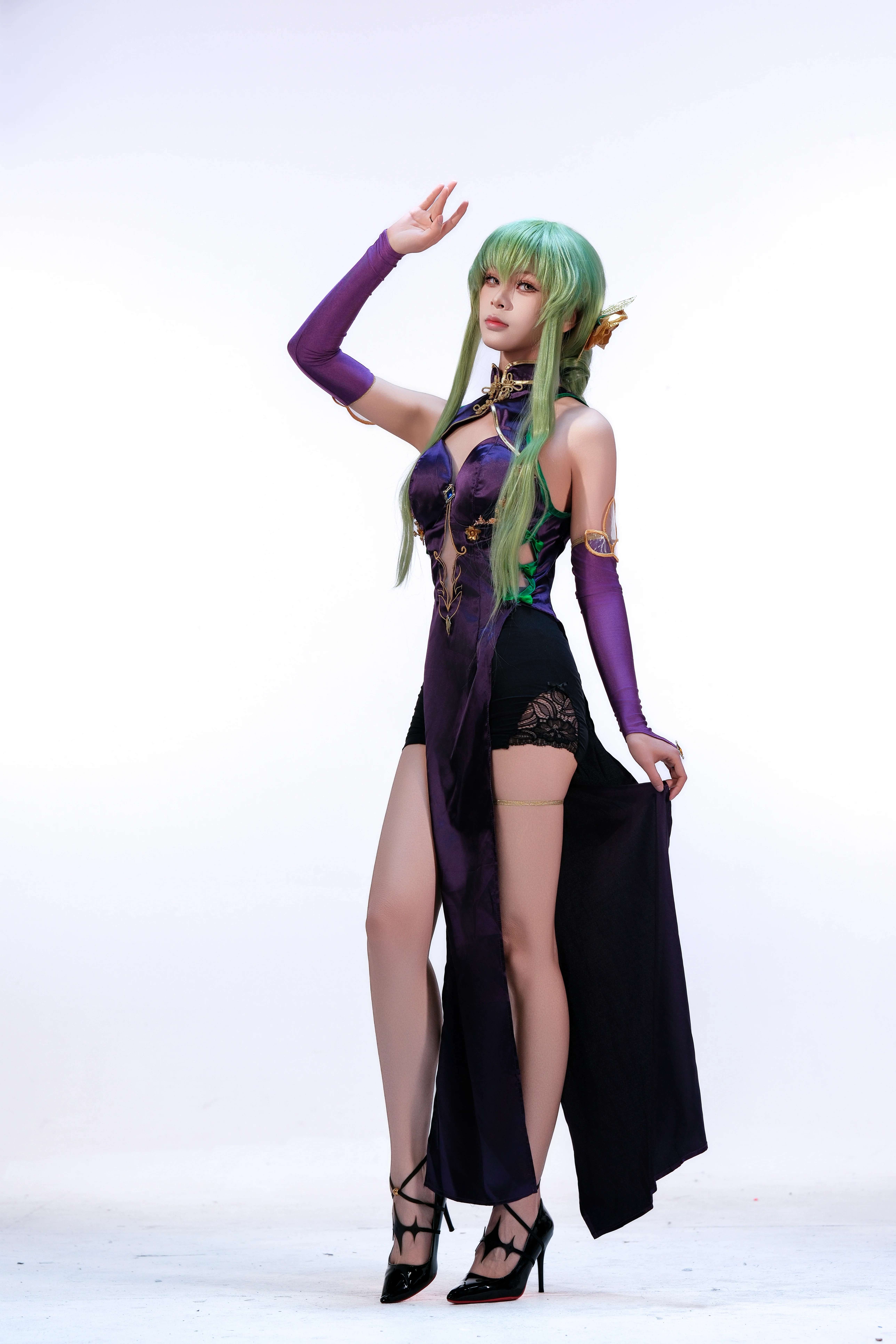 【C.C.cos】反叛的鲁路修旗袍造型，绿发紫衣的魅惑演绎 - 第 4 张