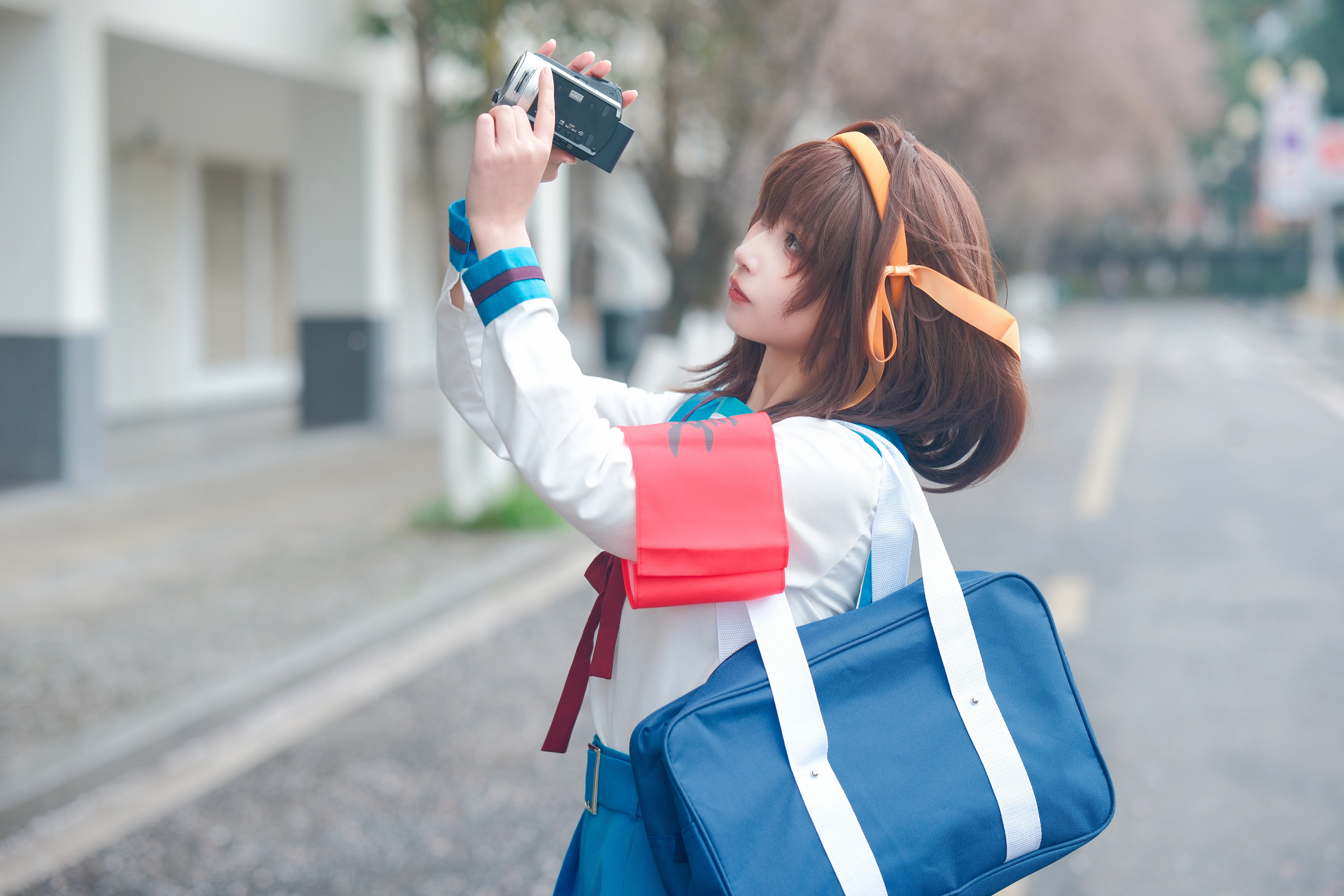 【涼宮ハルヒコスプレ】放送20周年記念、北高の校舎へ戻るクラシックな瞬間 - 2 枚目