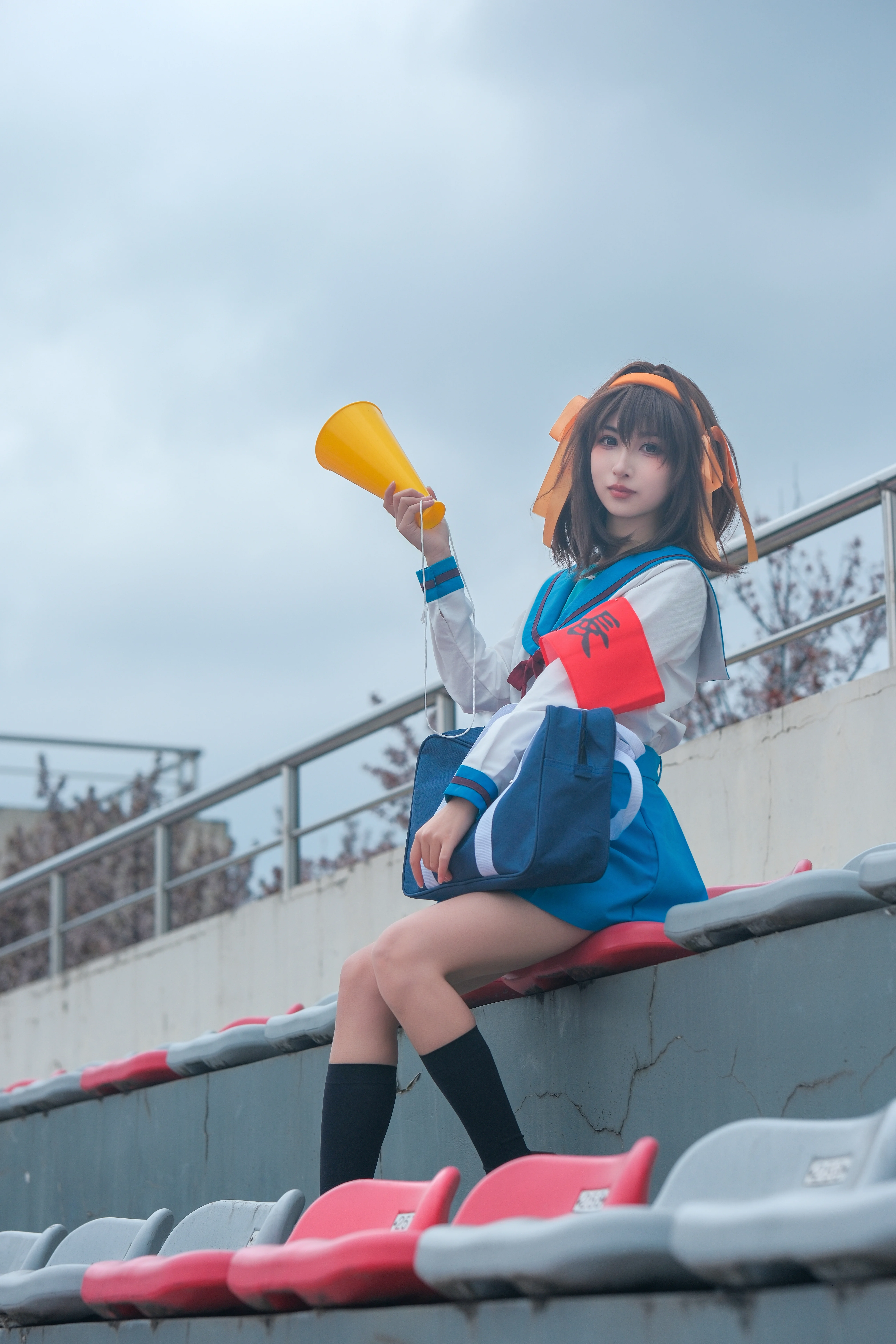 【涼宮ハルヒコスプレ】放送20周年記念、北高の校舎へ戻るクラシックな瞬間 - 4 枚目