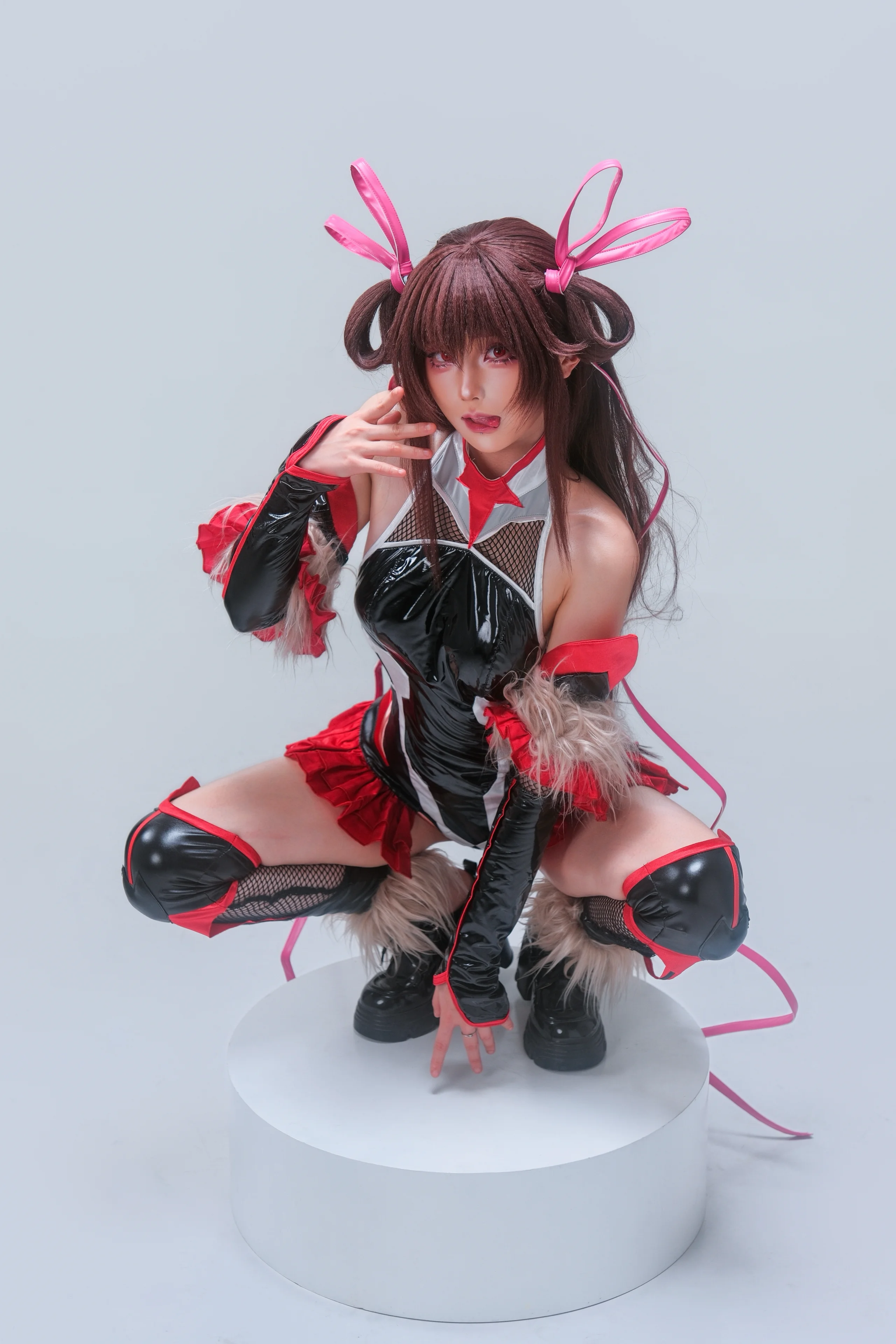 【水城雪风cos】对魔忍战场的坚毅与风情 - 第 2 张