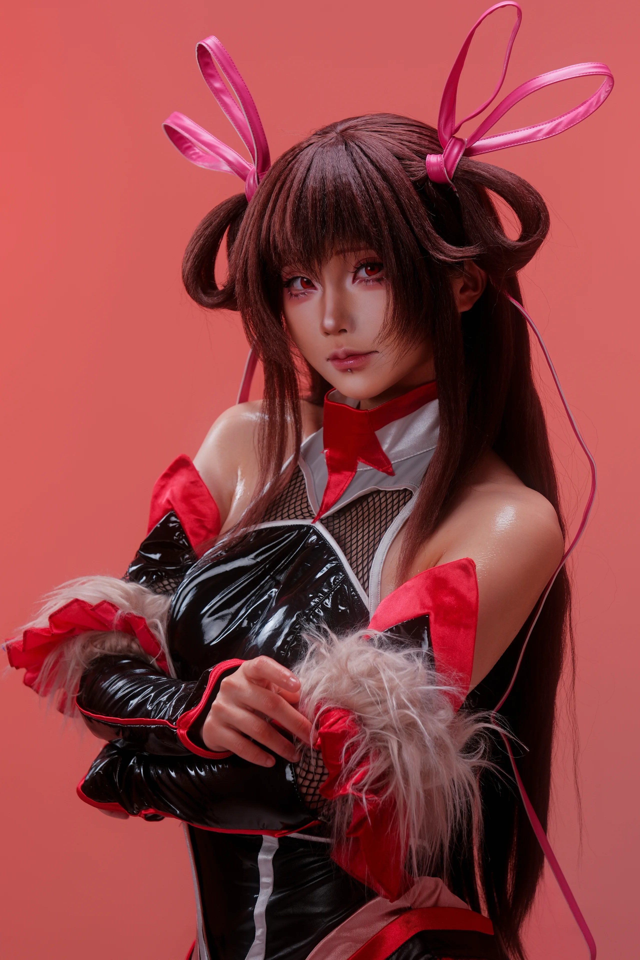【水城ゆきかぜコスプレ】対魔忍の赤と黒の配色エナメル、子供の頃の思い出に残る颯爽とした姿 - 3 枚目