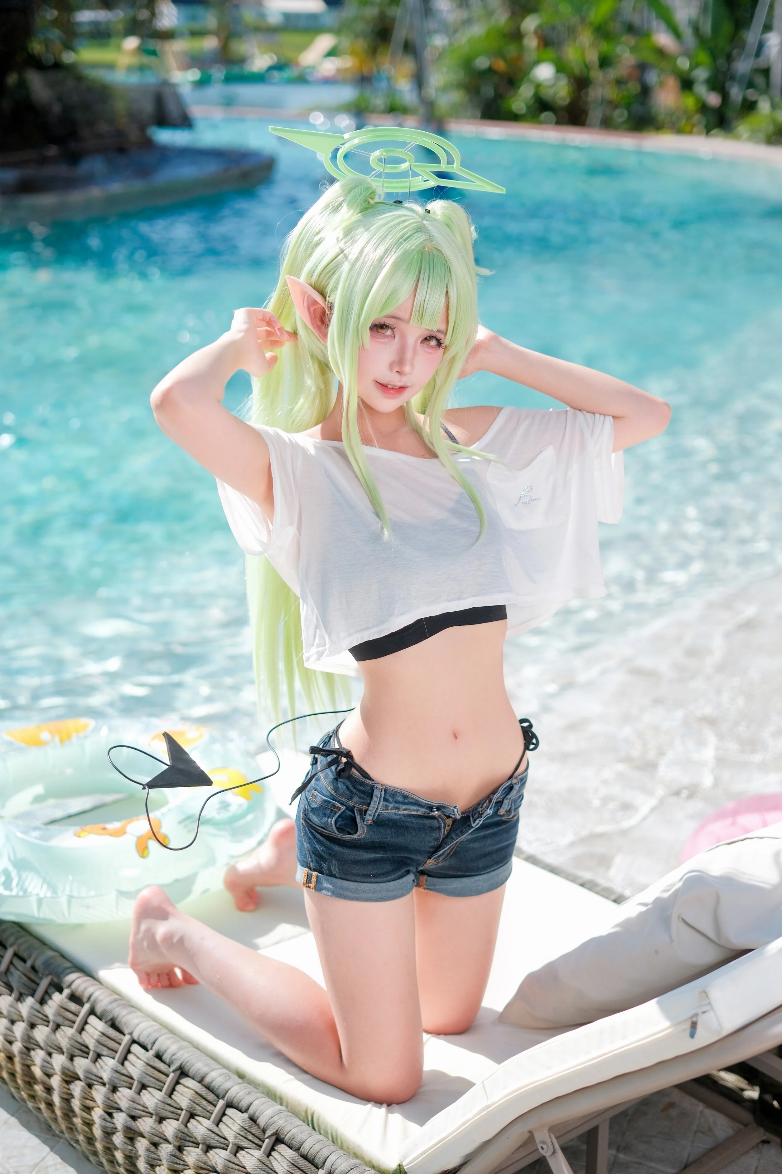 【橘望cos】蔚蓝档案夏日泳装，户外池畔的清爽定格