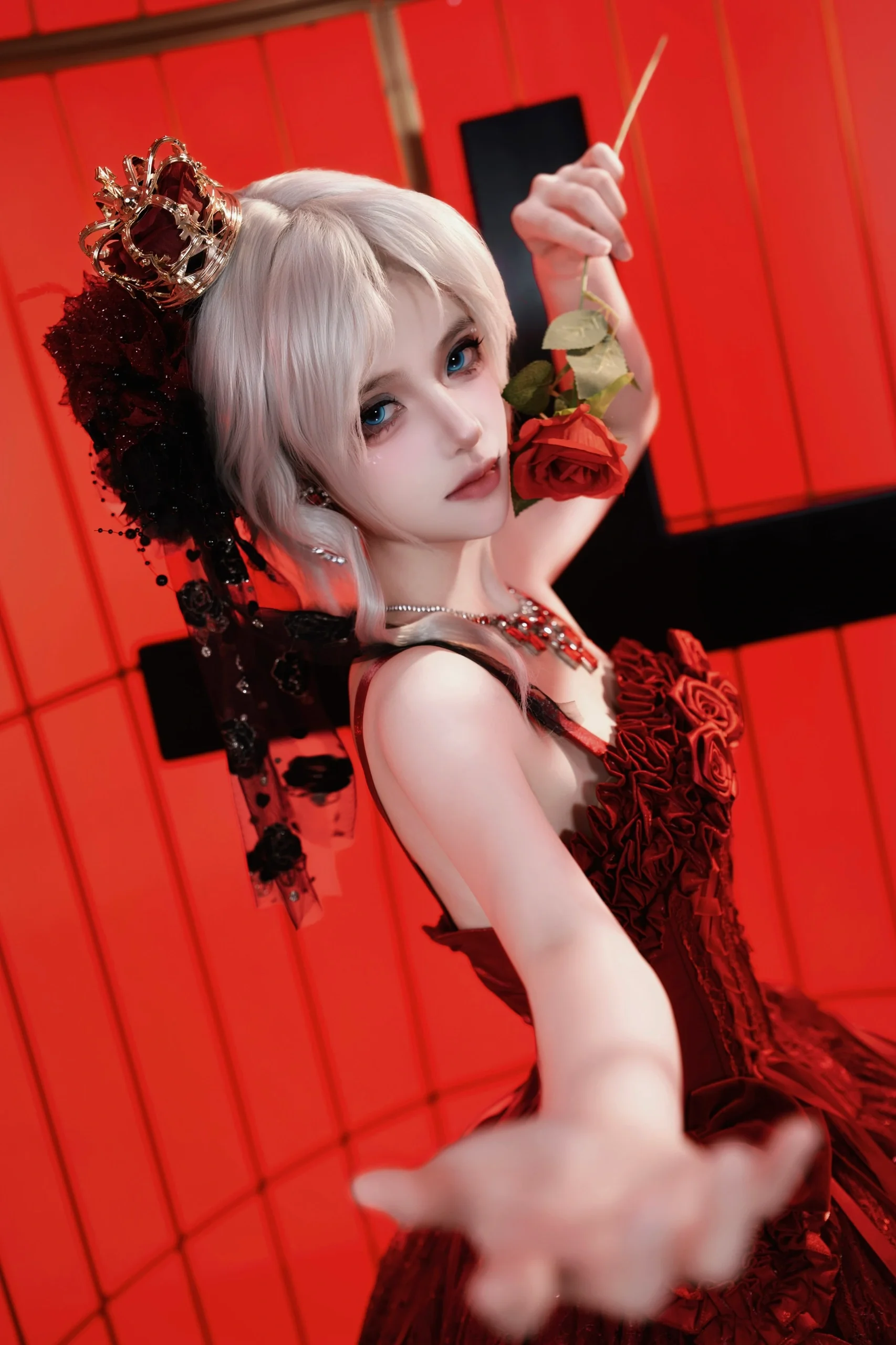 【紅夫人cos】紅牆與白鴿間的莊園美學 - 第 1 張
