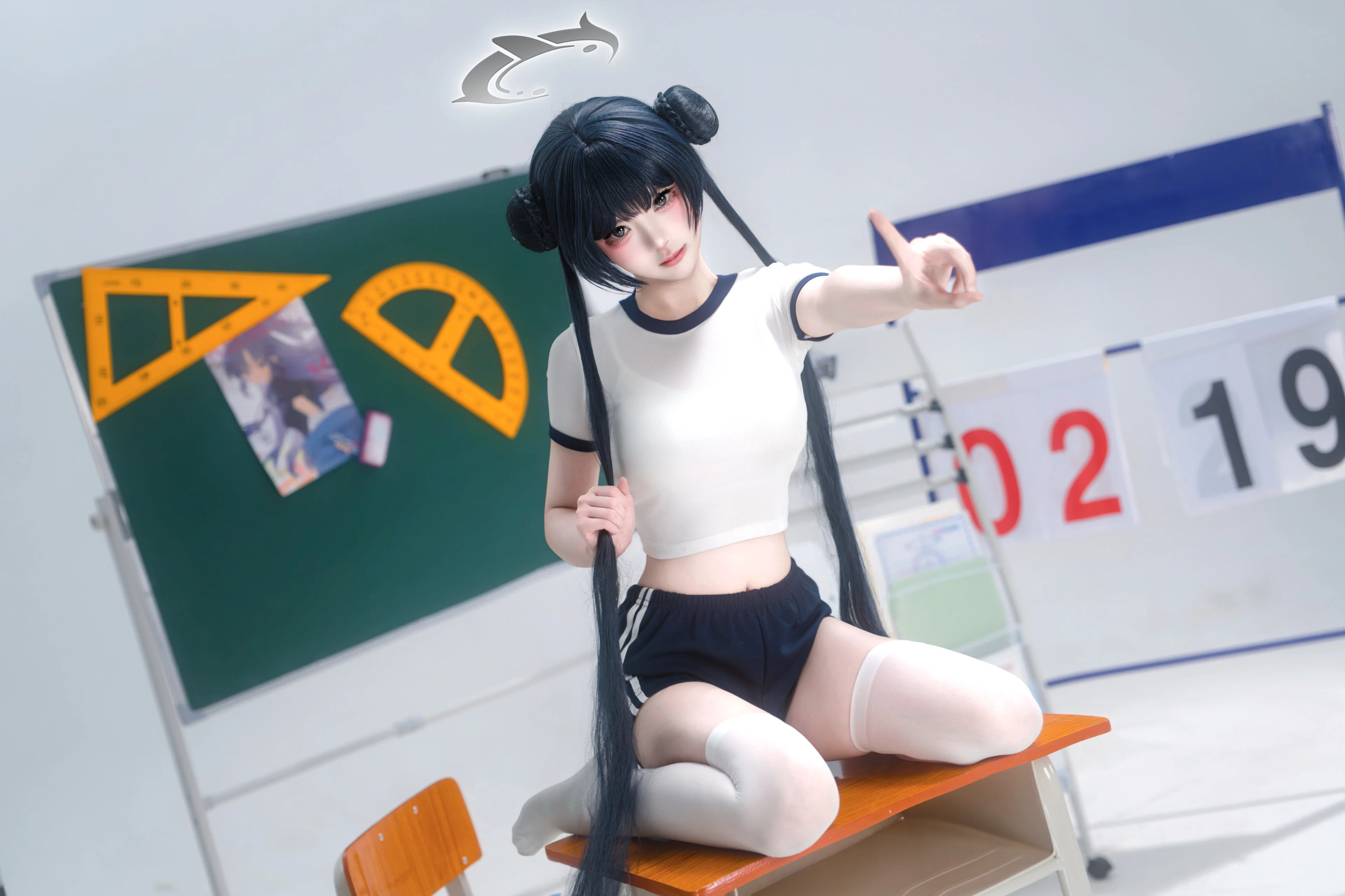 [龙华妃咲cos] 碧蓝档案体操服造型还原，从容自信的校园风采 - 第 2 张