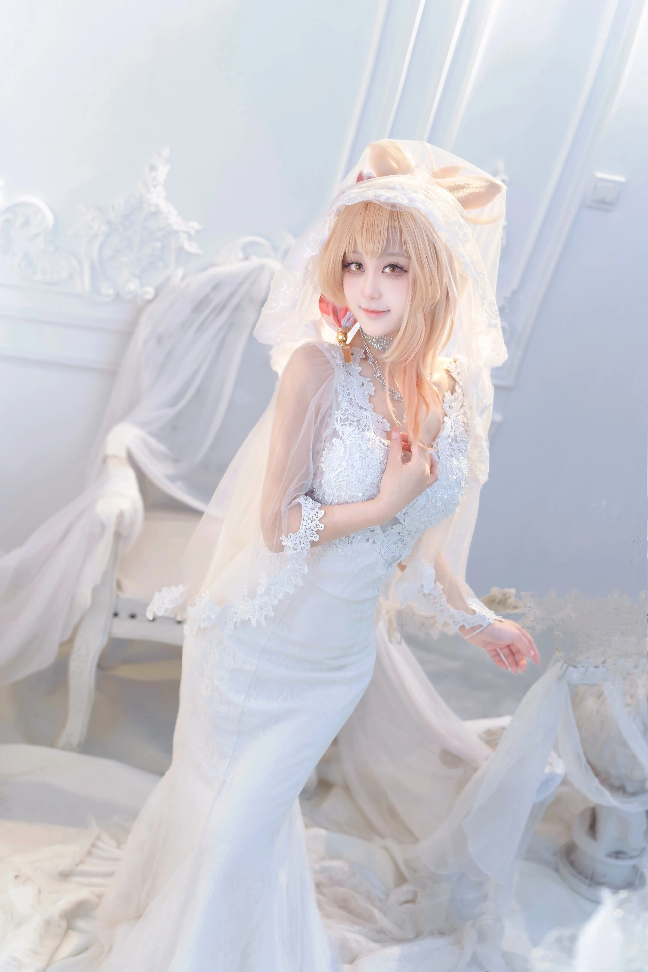 宵宫cos 原神：纯白婚纱与烟花少女的浪漫碰撞 - 第 3 张