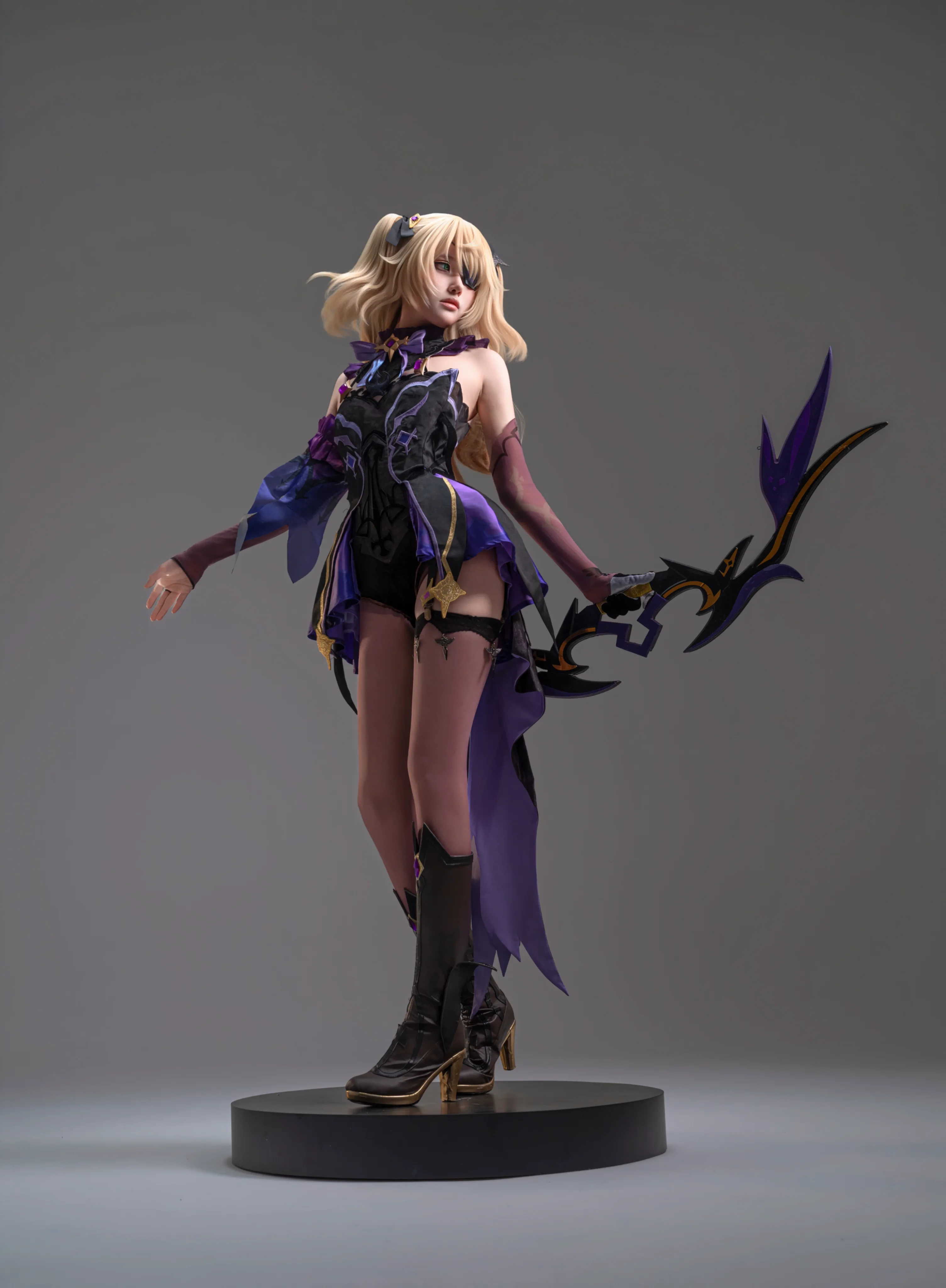 【菲谢尔cos】断罪皇女降临摄影棚，黑紫配色的暗夜魅力