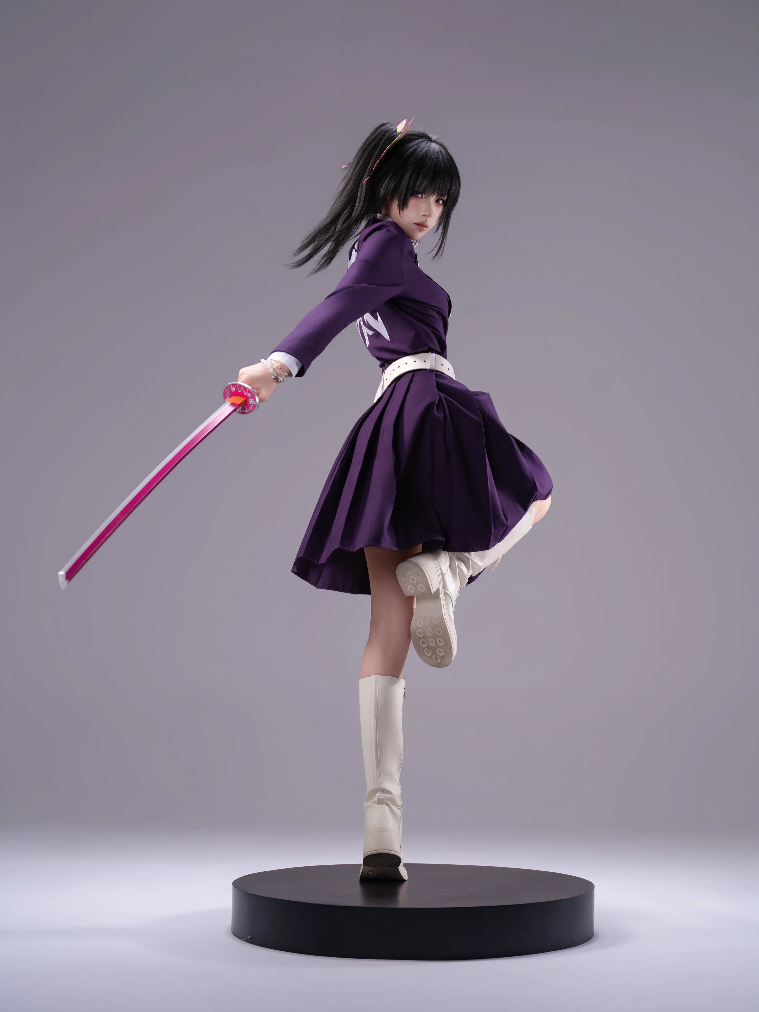 【香奈乎cos】鬼灭之刃白棚拍，动态回眸定格瞬间