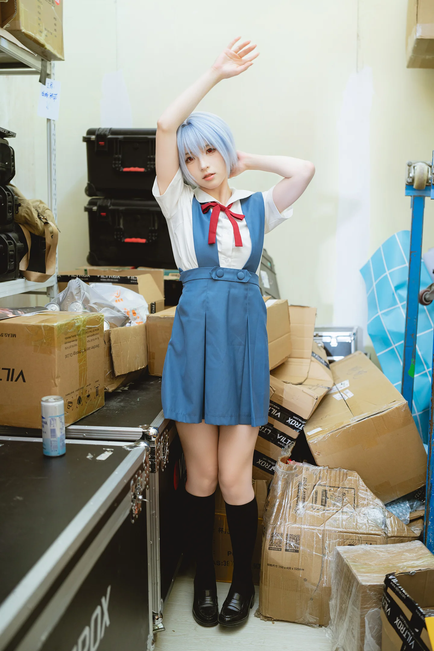 【綾波レイコスプレ】新世紀エヴァンゲリオン 倉庫の片隅での静かな記録