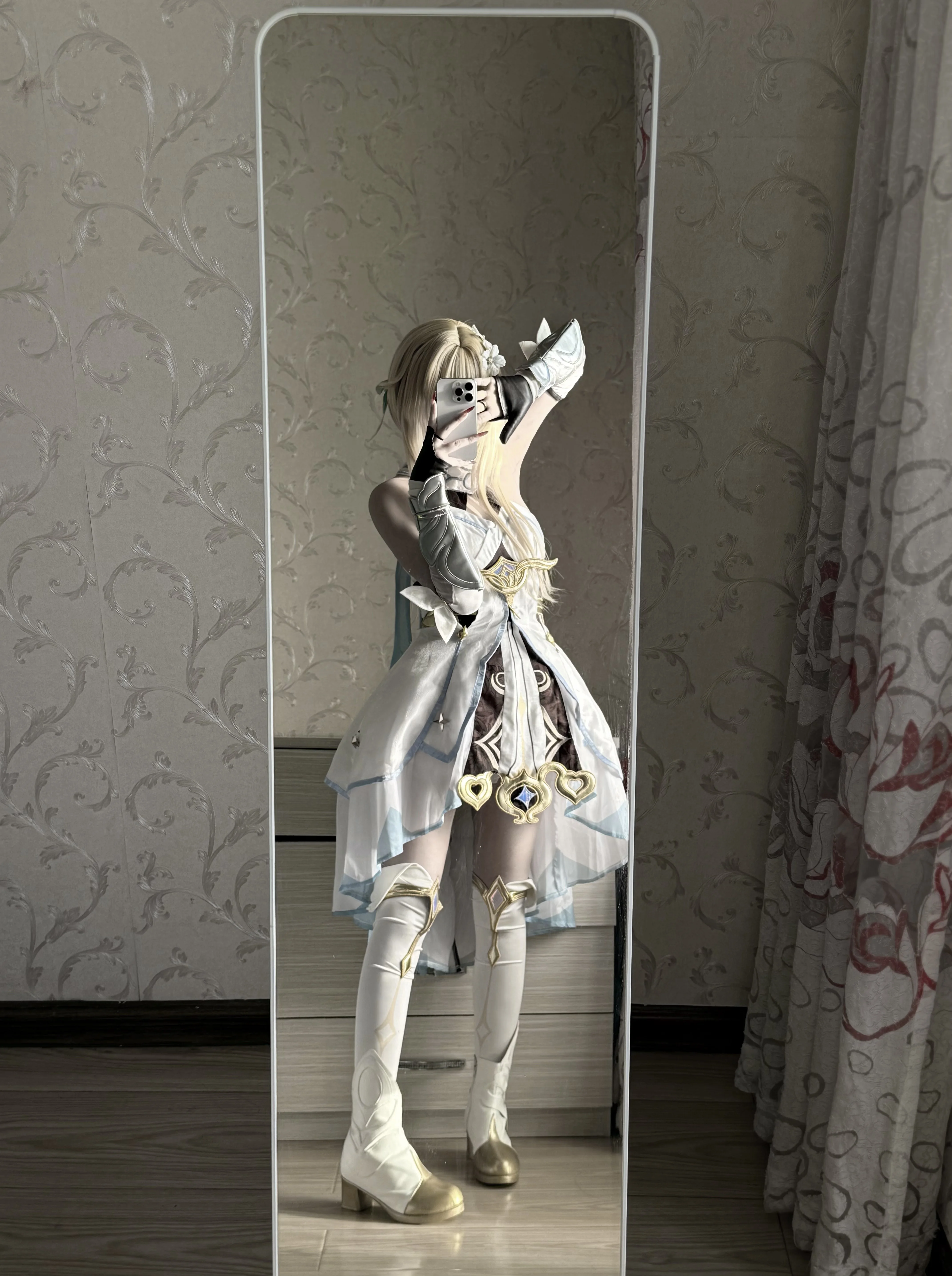 【荧cos】原神少女骑士造型定妆照，白蓝金配色清爽来袭 - 第 2 张