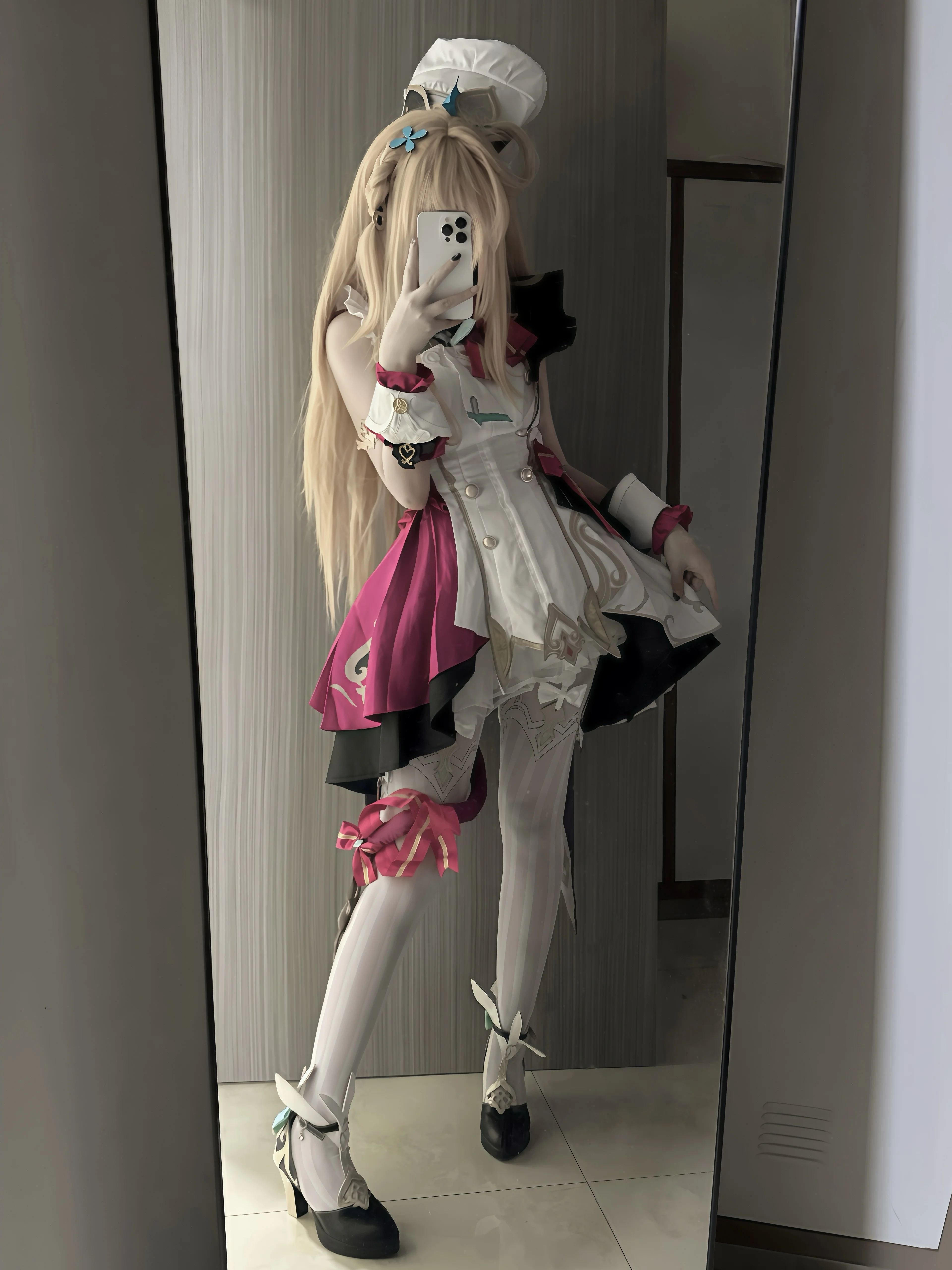 【爱可菲cos】原神小厨娘，这套厨师风穿搭细节拉满
