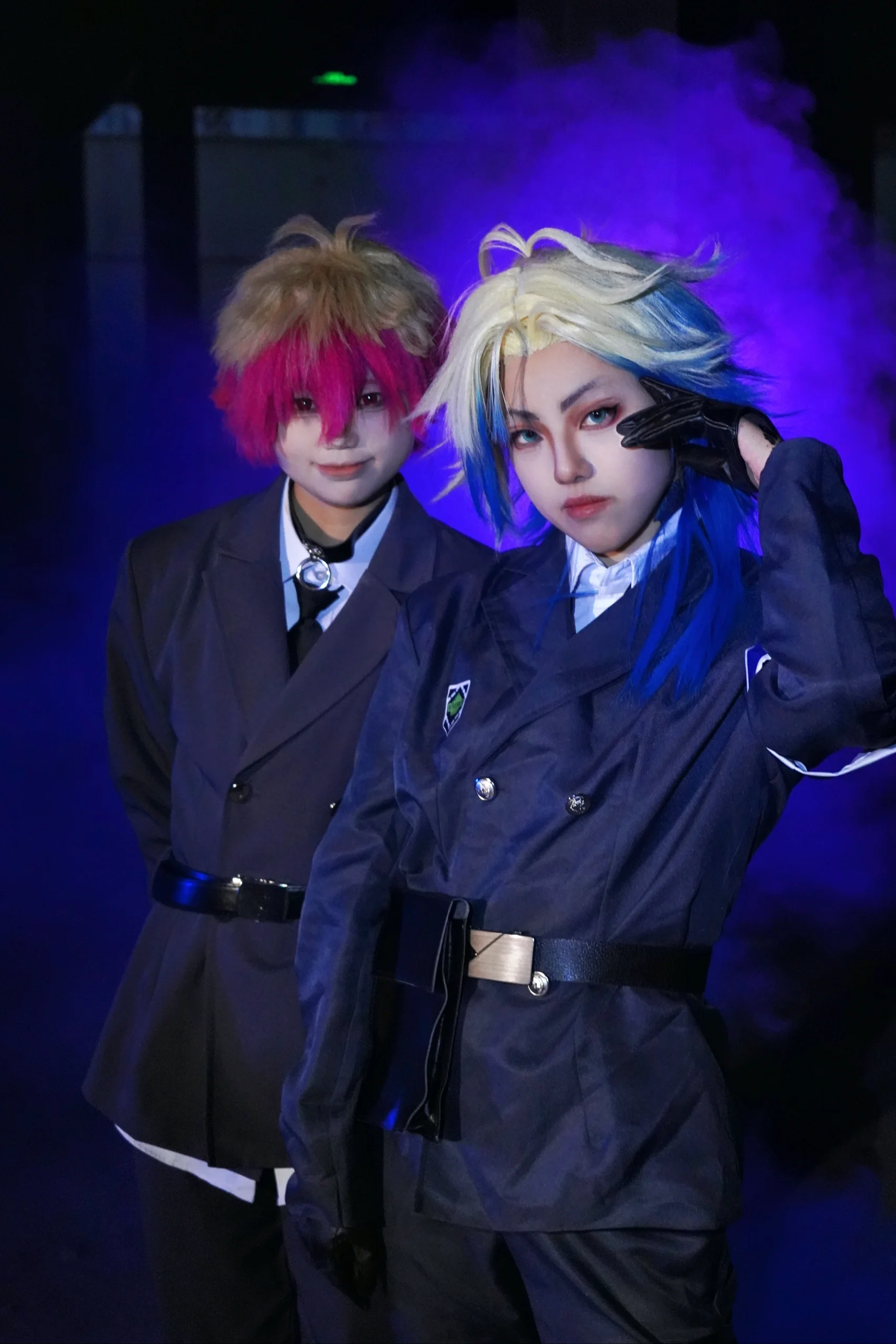 【凯撒cos】蓝色监狱双人正片，赛博废土风的夜间拍摄 - 第 1 张