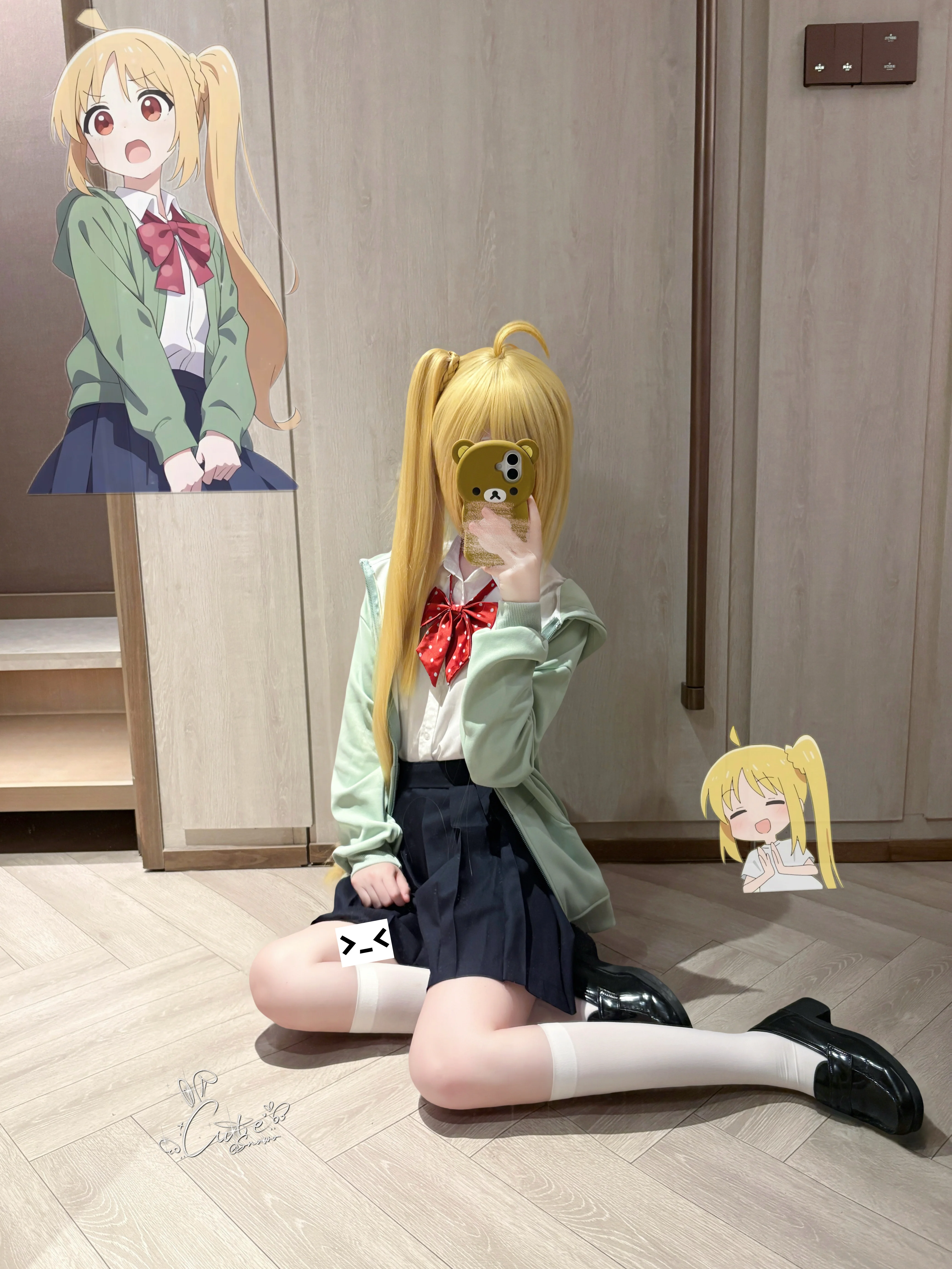 【伊地知虹夏コスプレ】下北沢の大天使のフィッティングルーム、ぼっち・ざ・ろっく！のJK制服コーデ紹介 - 1 枚目