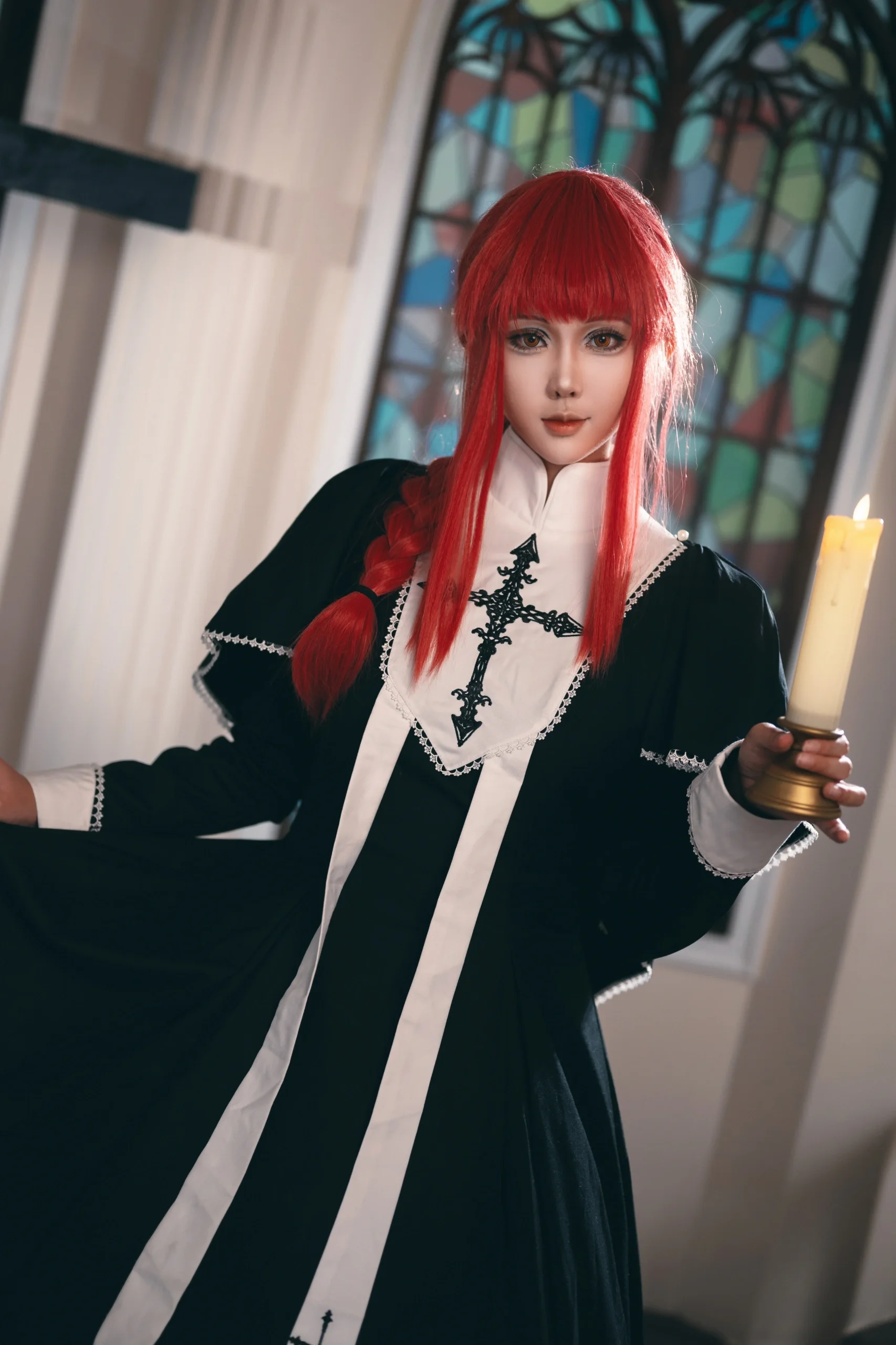 【玛奇玛cos】电锯人里的危险魅力，教堂光影下的肃穆感 - 第 11 张