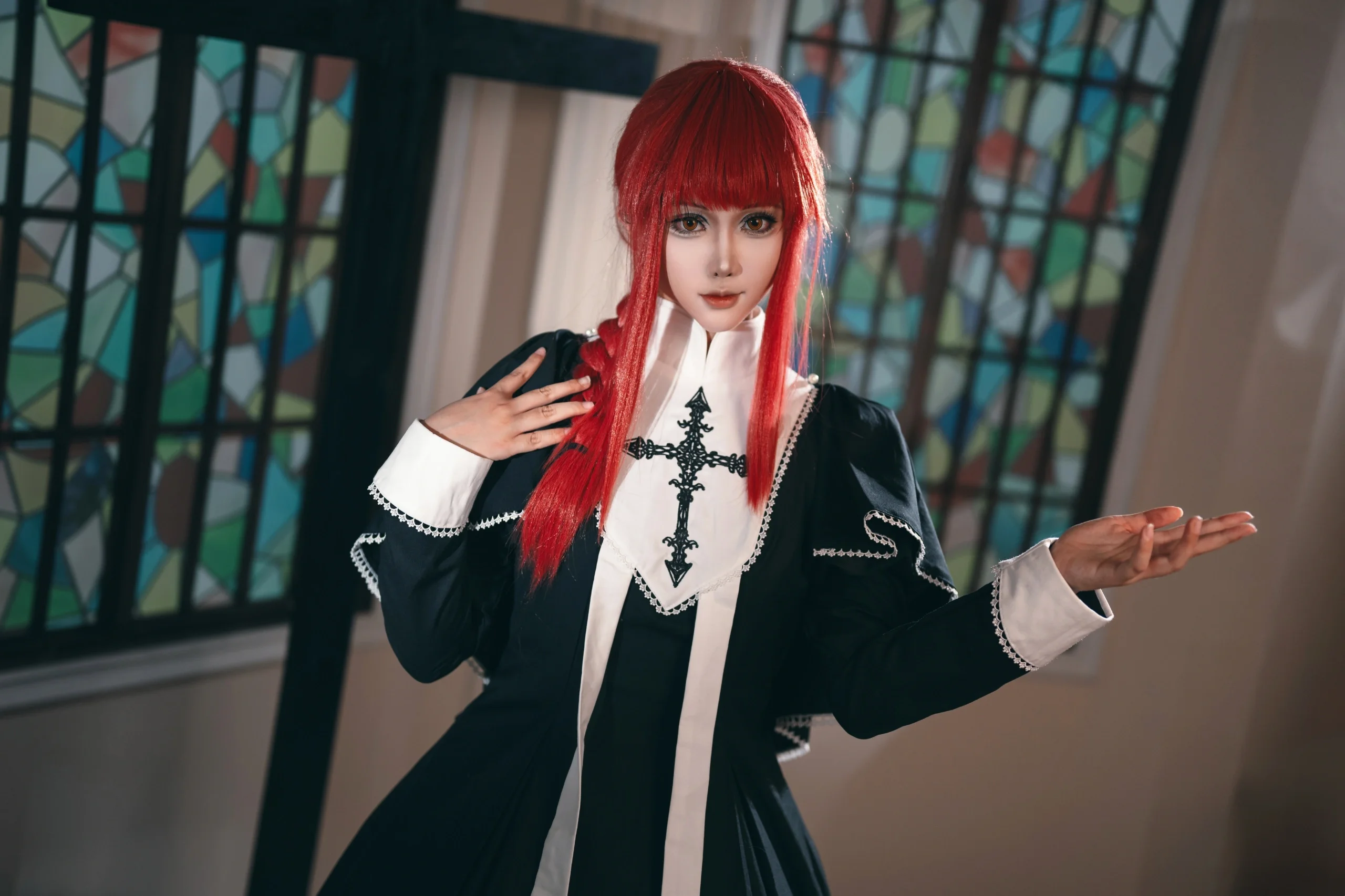 【玛奇玛cos】电锯人里的危险魅力，教堂光影下的肃穆感 - 第 3 张