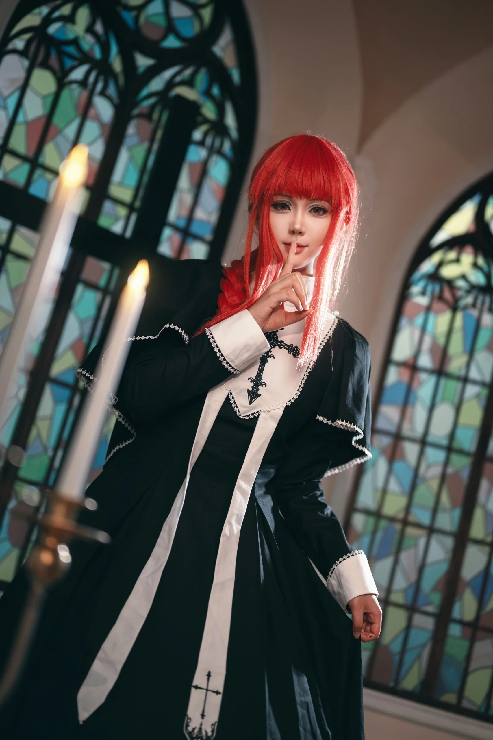 【玛奇玛cos】电锯人里的危险魅力，教堂光影下的肃穆感 - 第 4 张