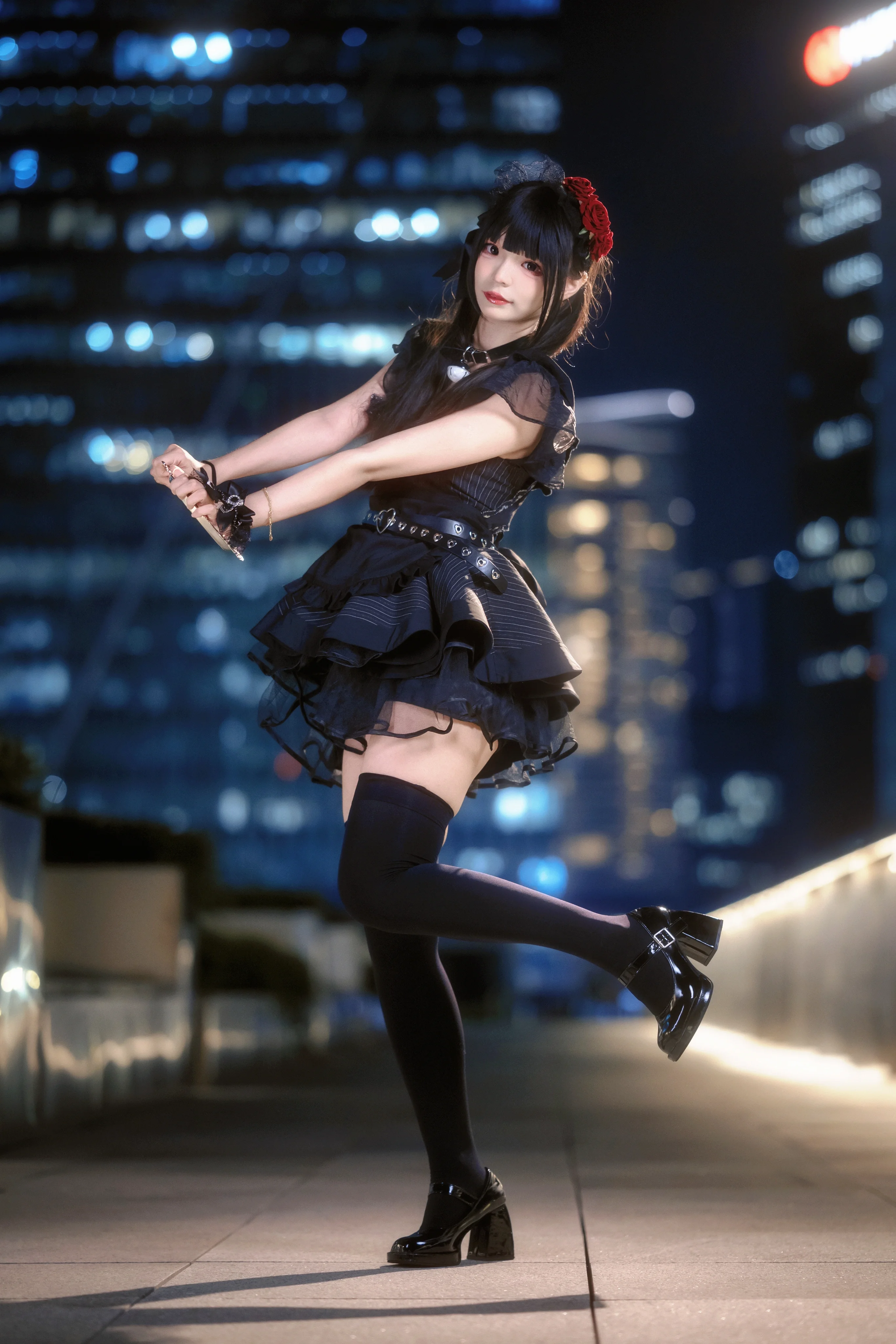 【暗黑女仆装】晶耀前滩的夜景与红玫瑰随拍