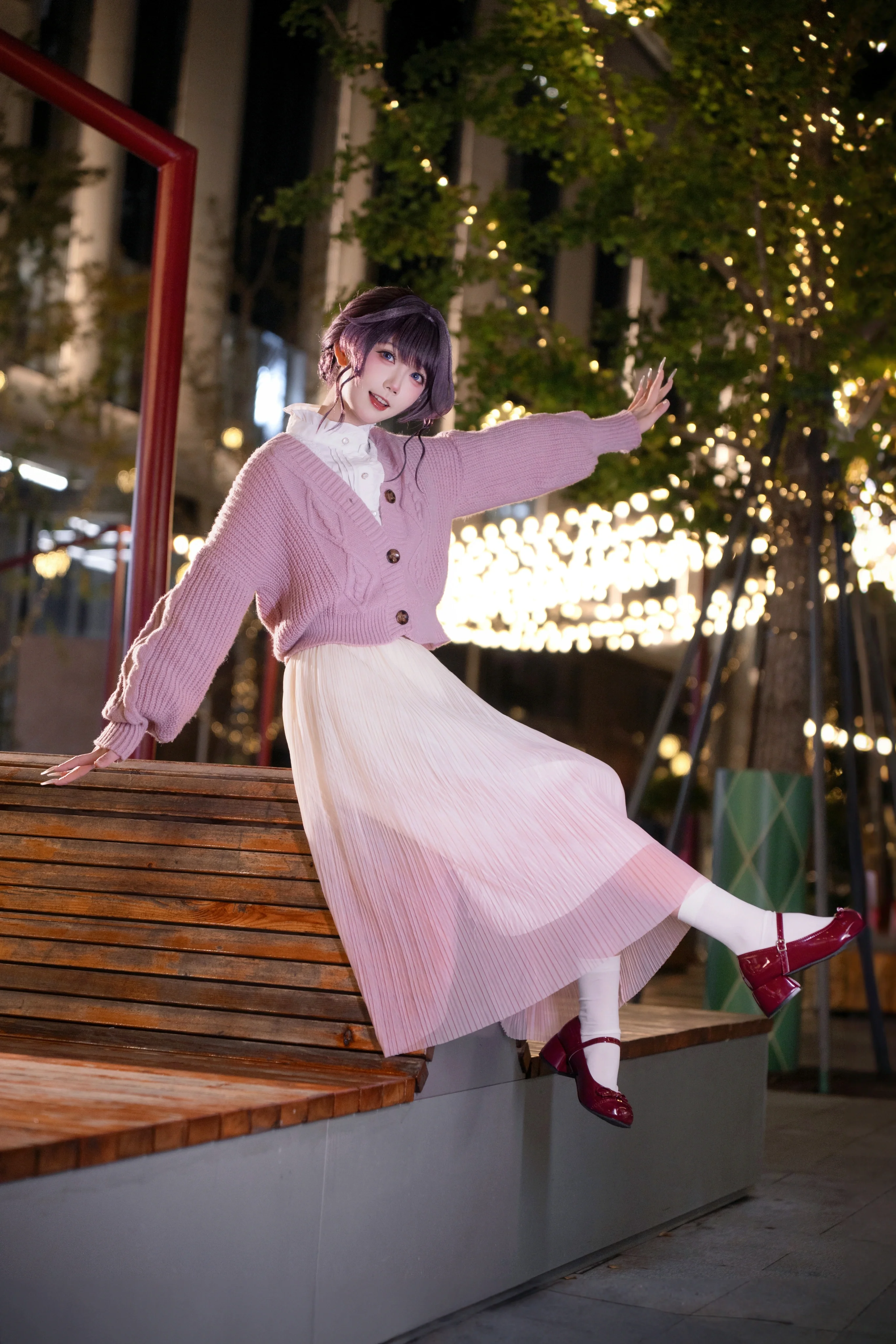 【和栗薰子cos】夜晚街头的甜美氛围感穿搭