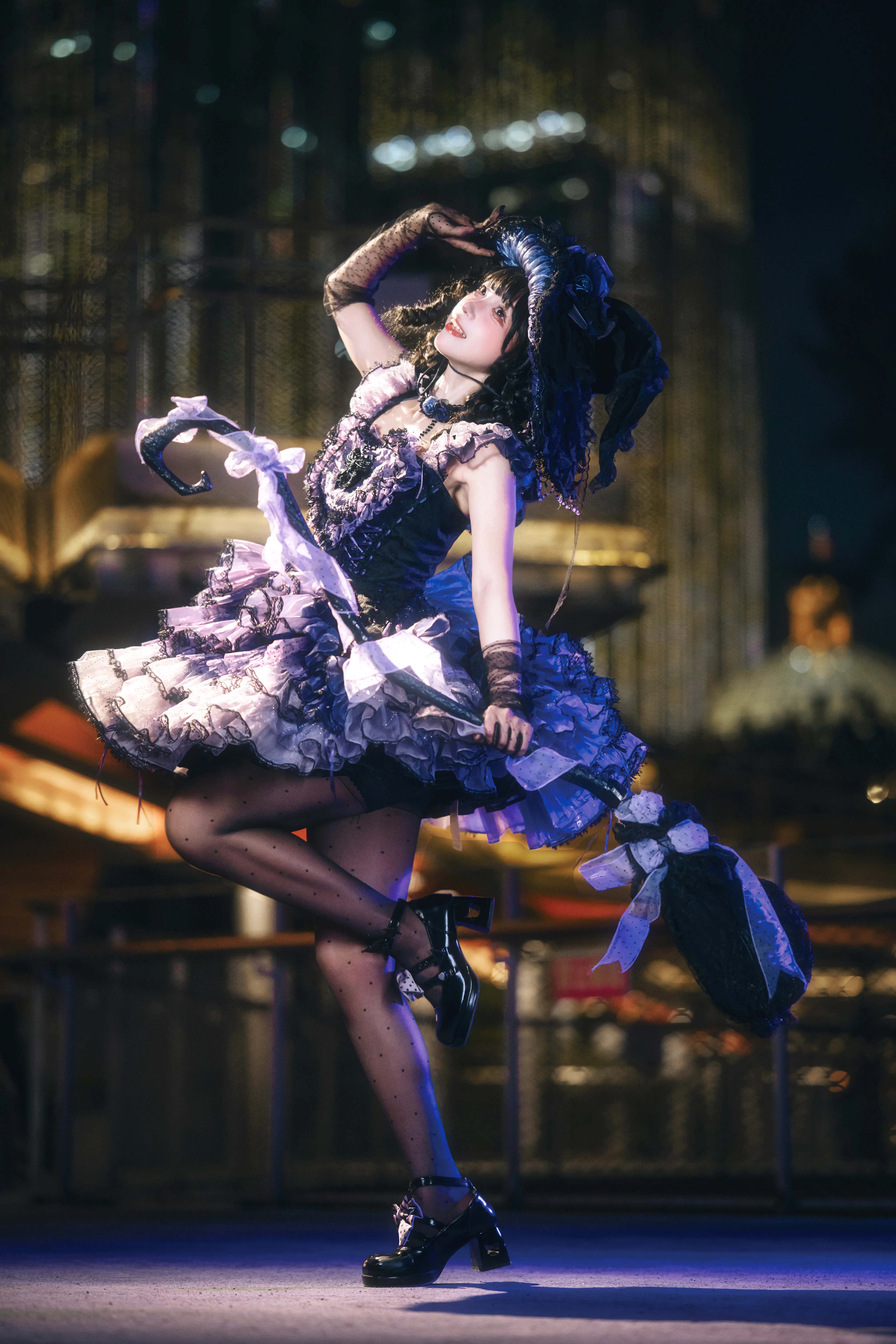 魔女の夜游，工业夜景下的摇滚甜心Lolita穿搭与姿势分享 - 第 7 张