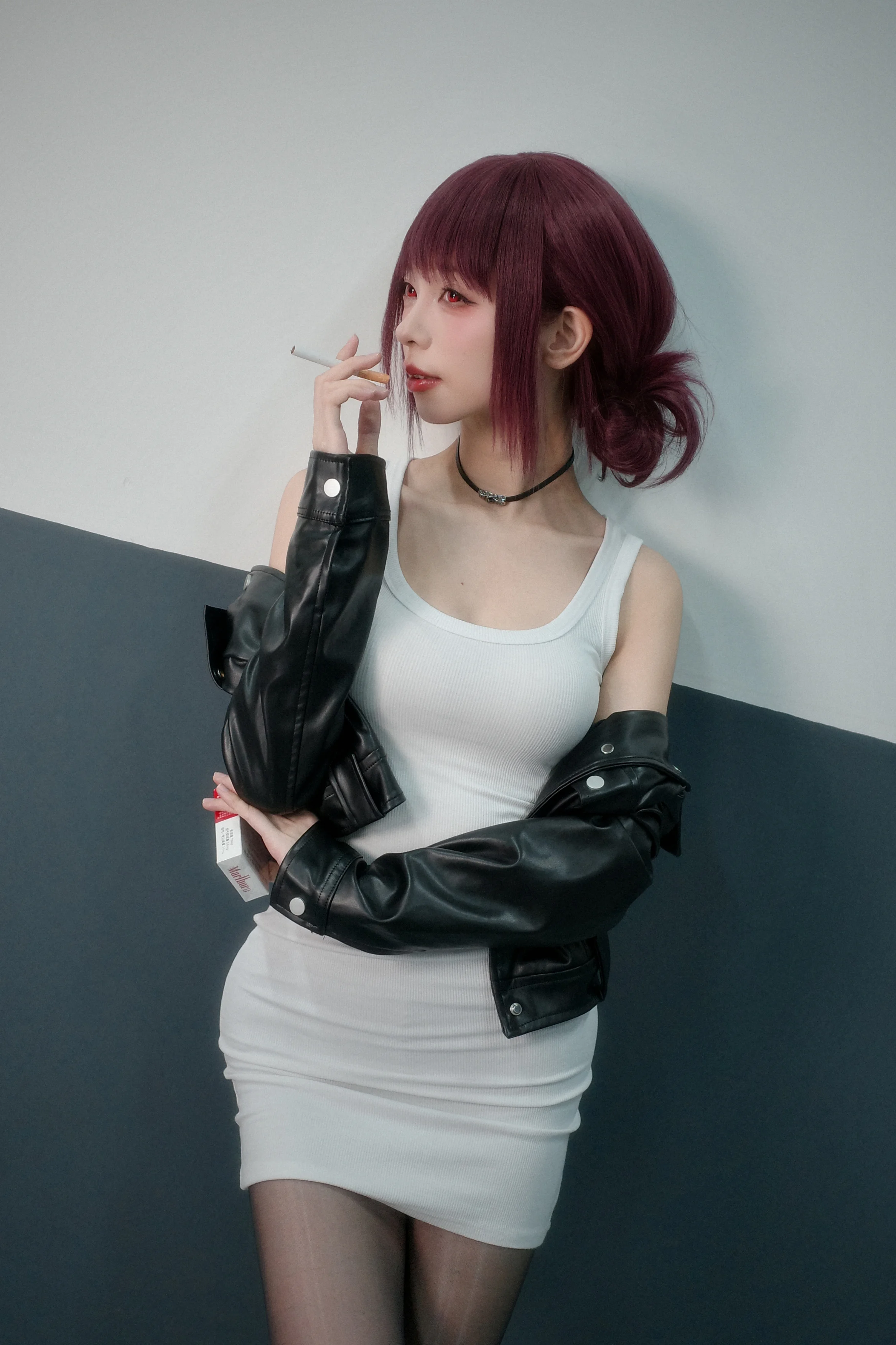 山田小姐的夜晚街角复古机车风随拍