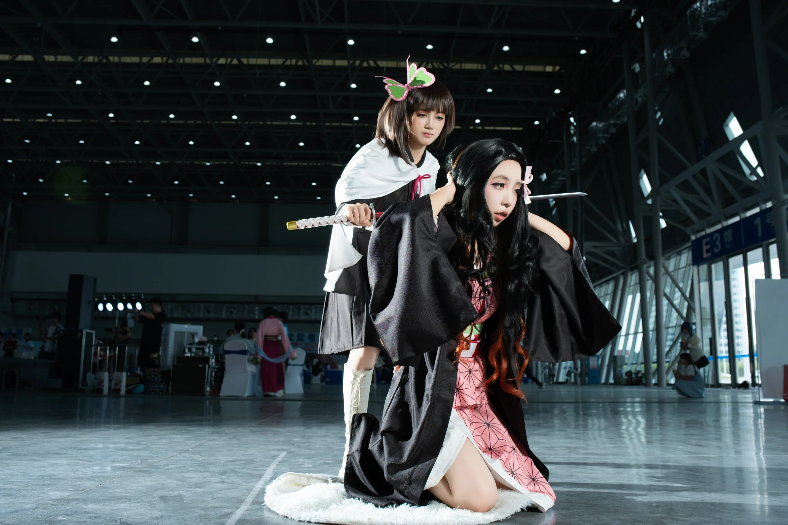 【香奈乎cos】鬼灭之刃，展馆里的蝴蝶头饰与日轮刀 - 第 4 张