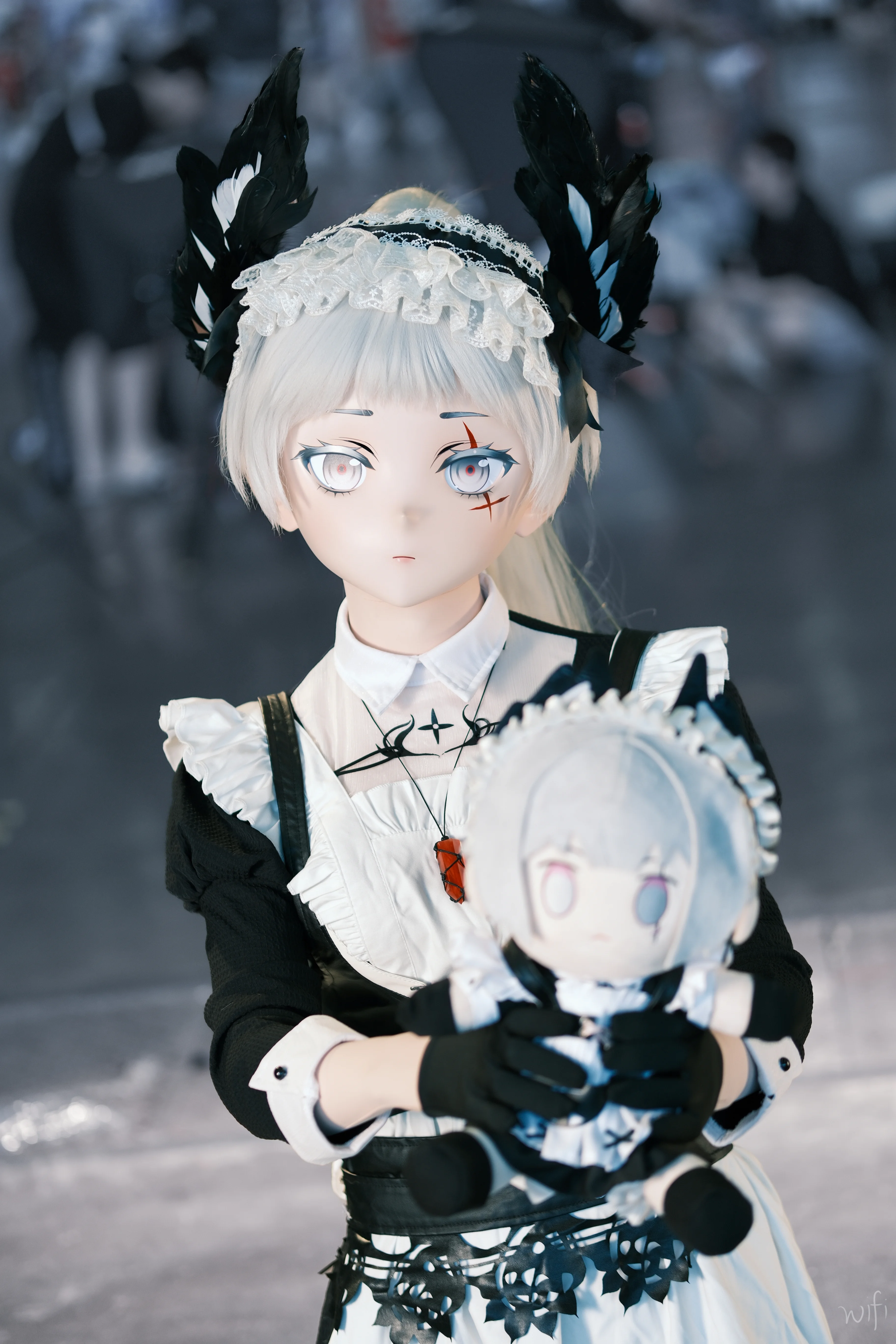 【明日方舟艾丽妮cos】漫展现场的静谧与精致 - 第 1 张