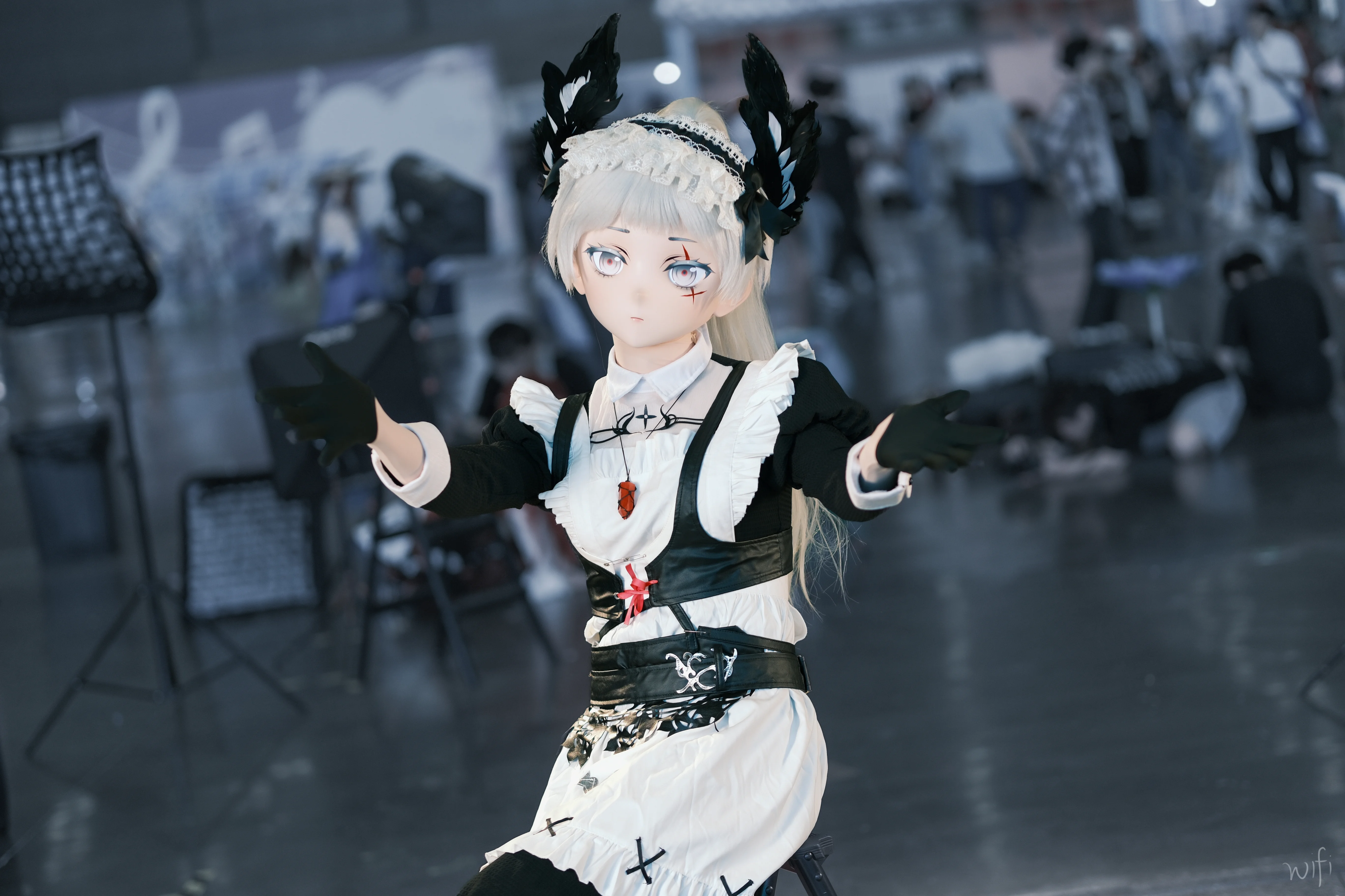 【明日方舟艾丽妮cos】漫展现场的静谧与精致 - 第 3 张