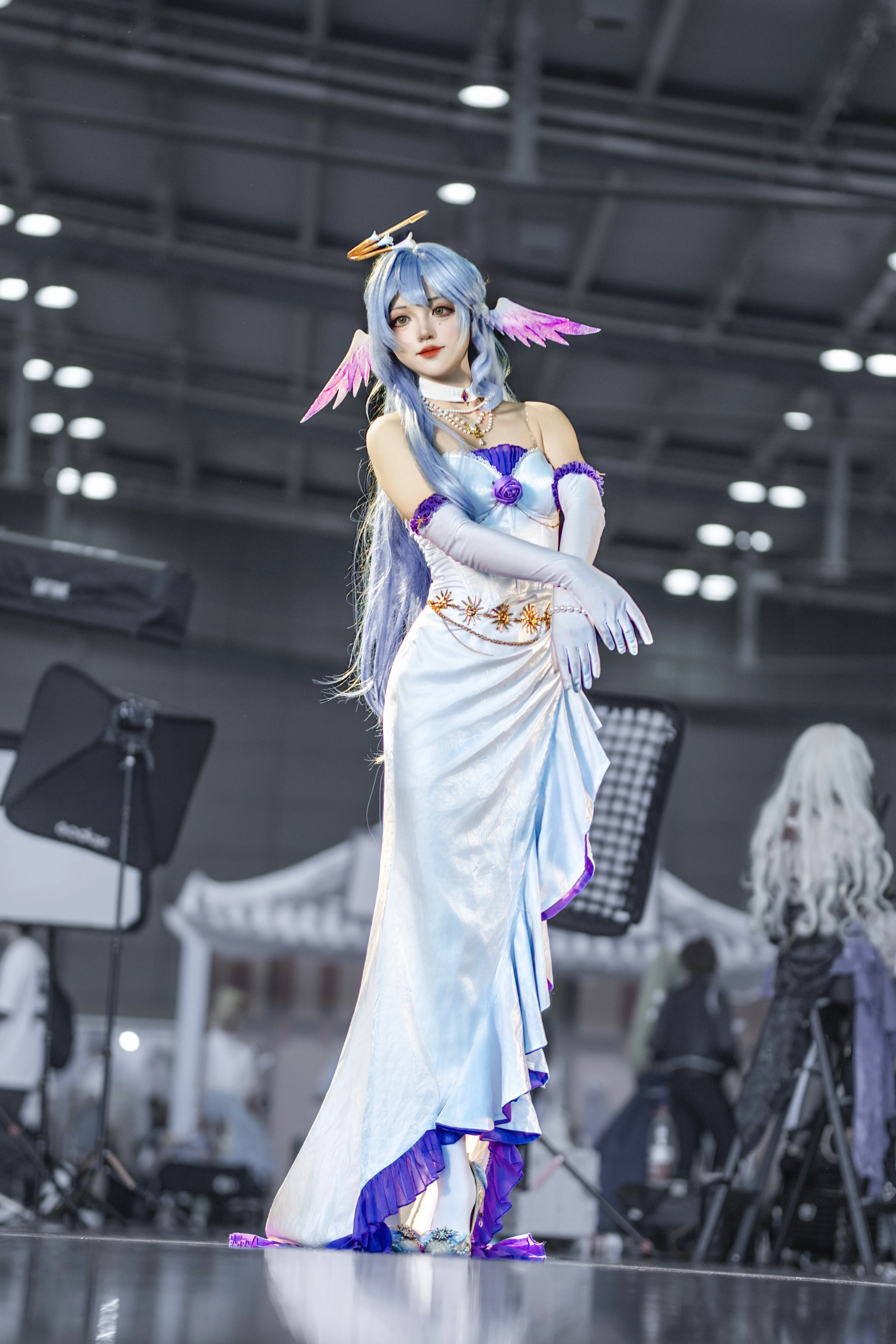 【知更鸟cos】崩坏星穹铁道中来自家族的歌者，展台前的优雅定格 - 第 2 张