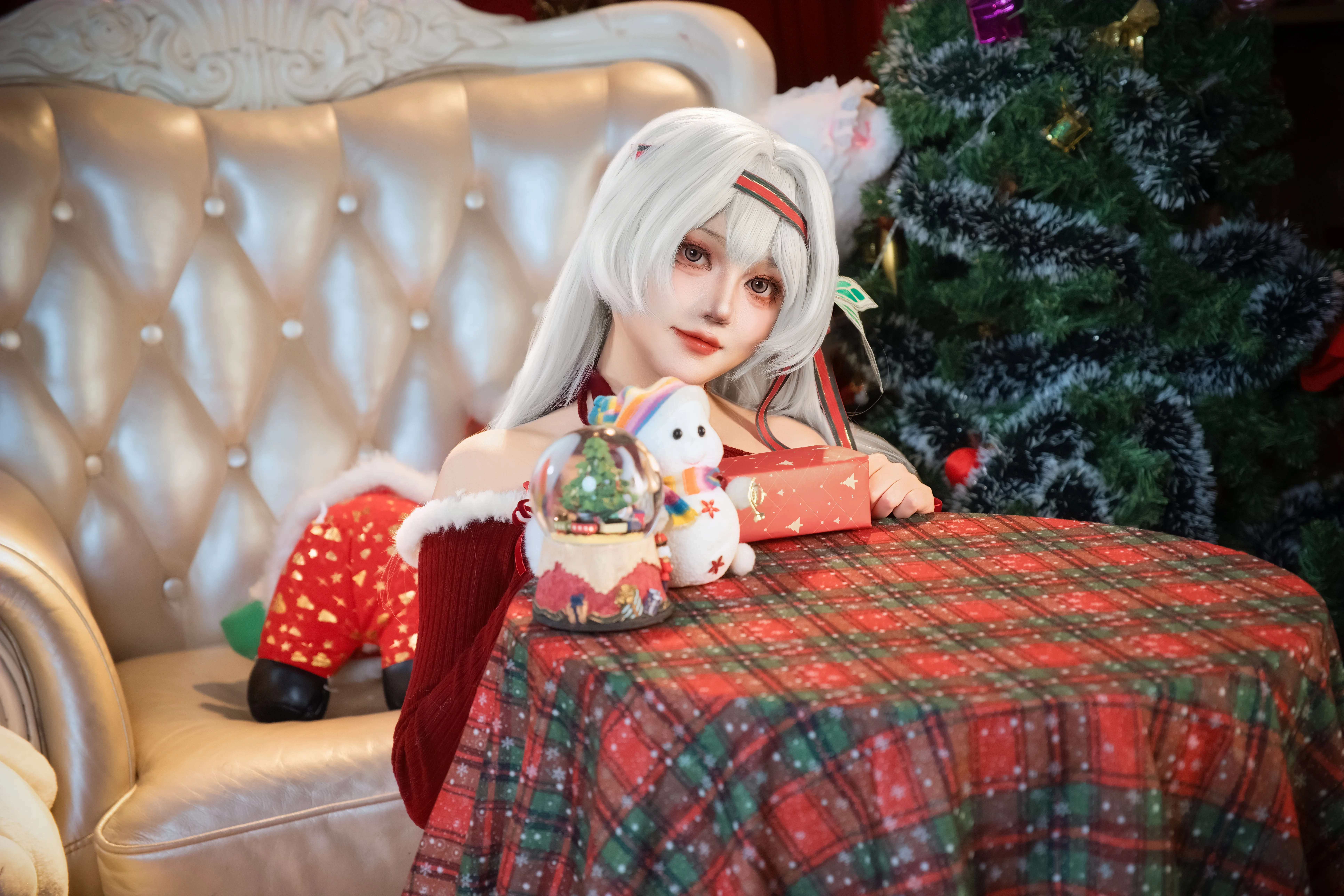 【ホタル コスプレ】『崩壊：スターレイル』、冬の暖光に包まれるクリスマス風ホームウェア - 9 枚目
