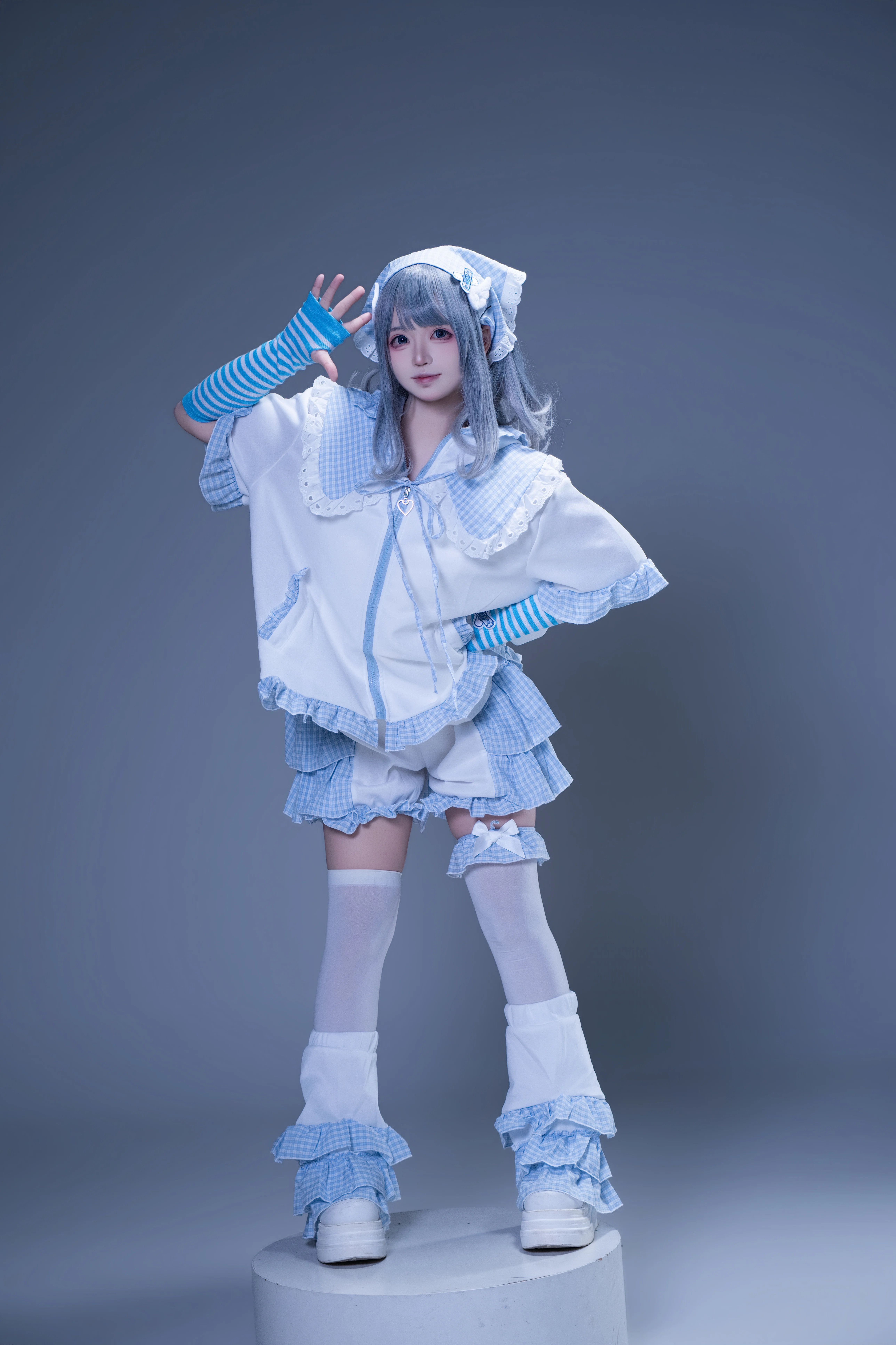 蓝白格纹荷叶边的夏日清凉风cos