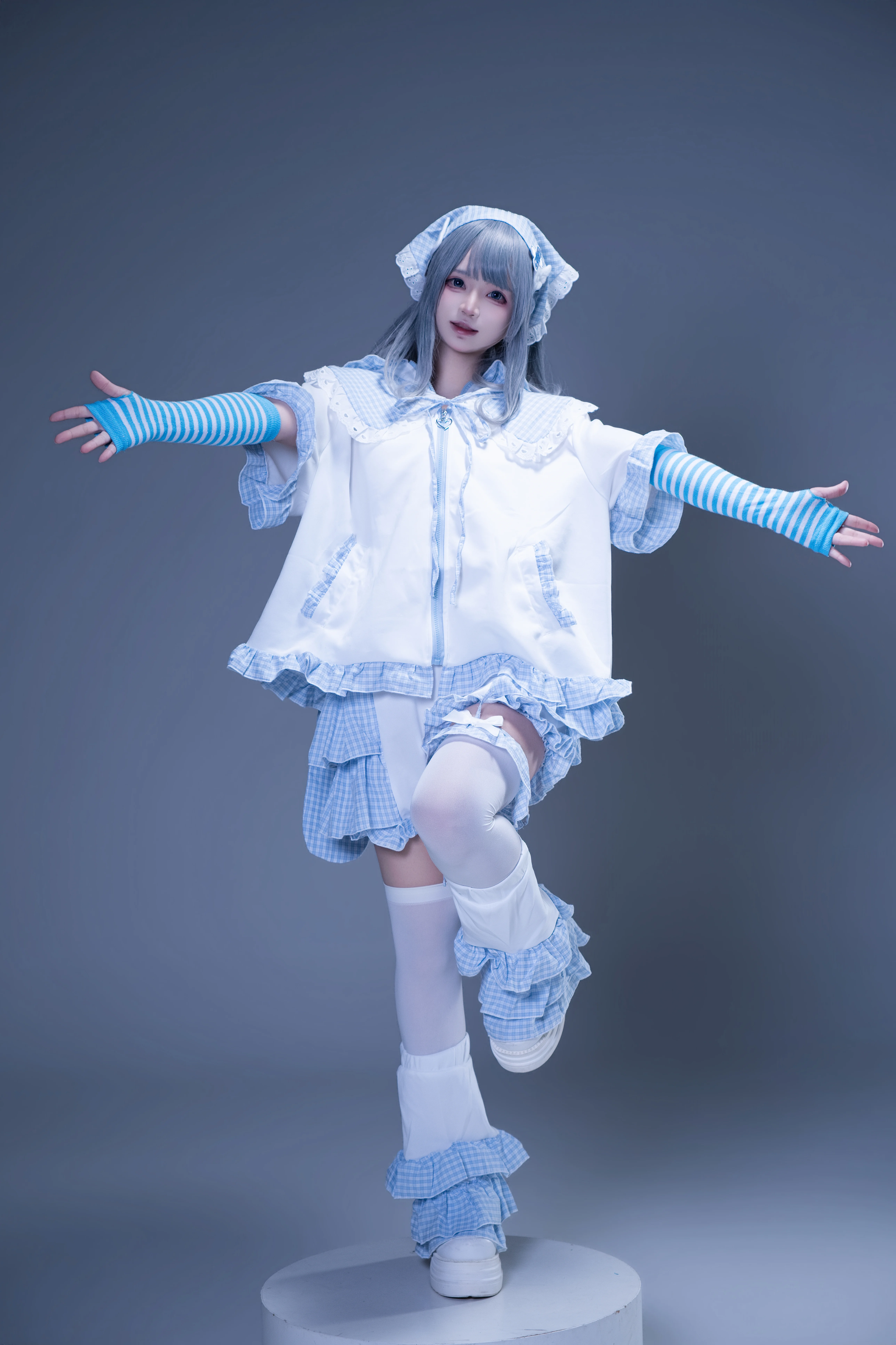 蓝白格纹荷叶边的夏日清凉风cos - 第 3 张