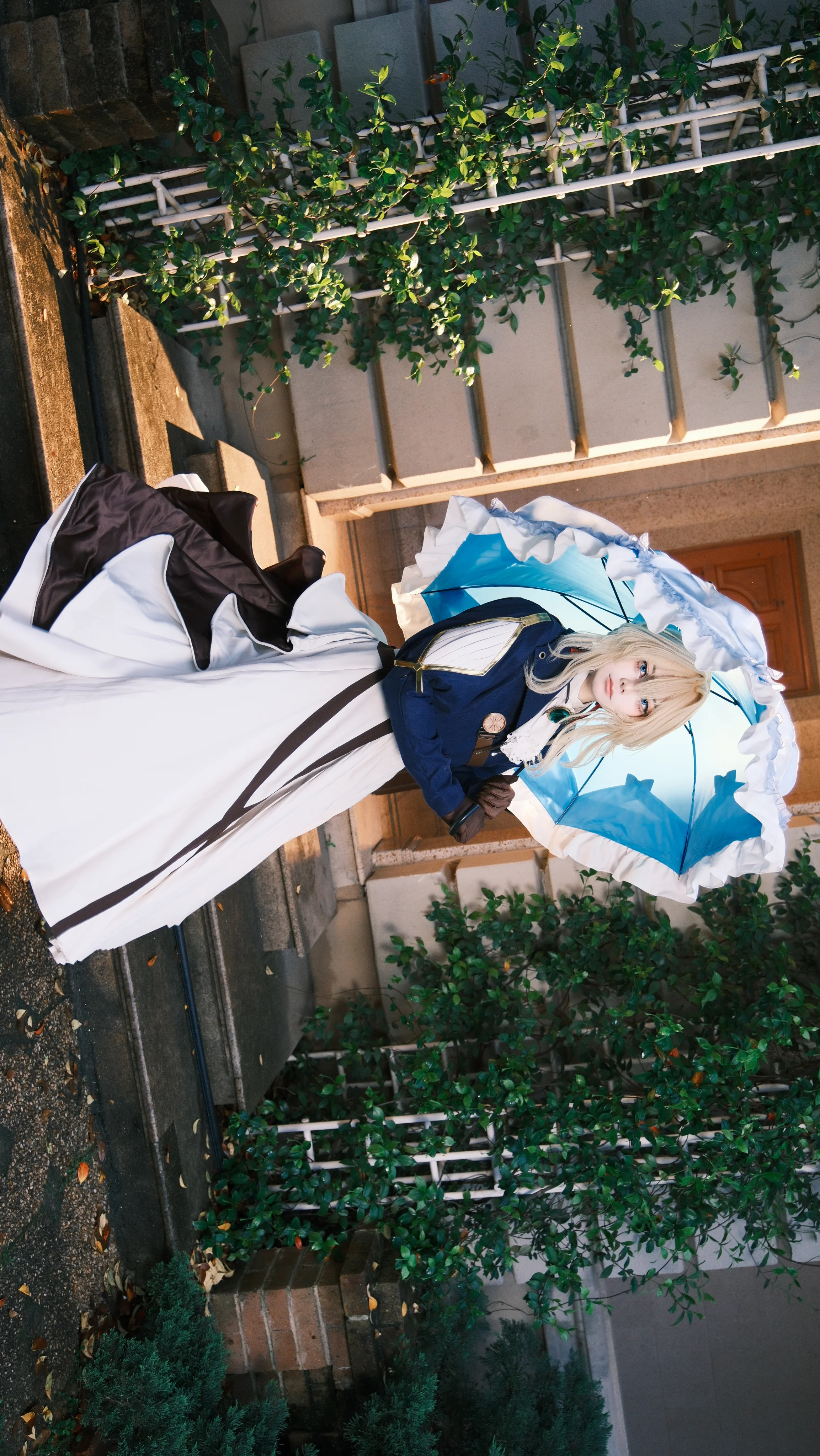 [Violet Evergarden Cosplay] Violet Evergarden, Classical Courtyard and Soft Time Under Light and Shadow - Image 3
