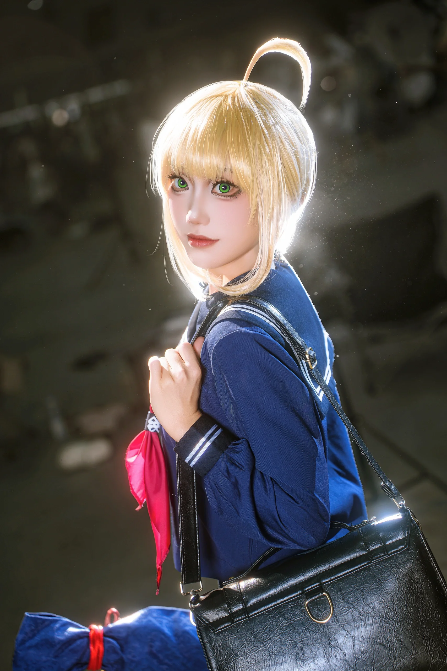 【阿尔托莉雅潘德拉贡cos】Fate系列经典水手服版，闪闪发光的呆毛王 - 第 4 张