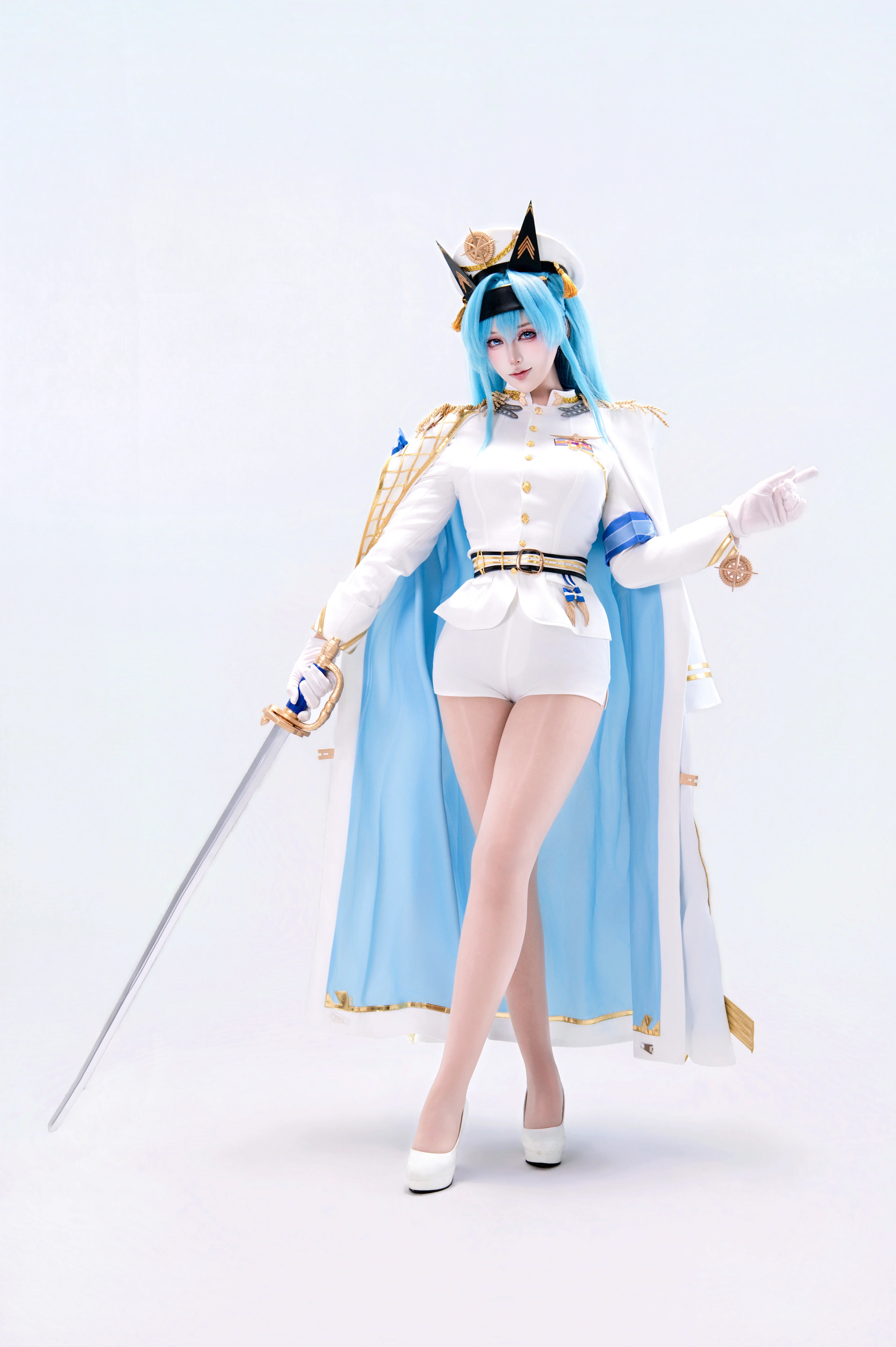 【海伦cos】胜利女神NIKKE，这套白色军装真的很出片 - 第 3 张