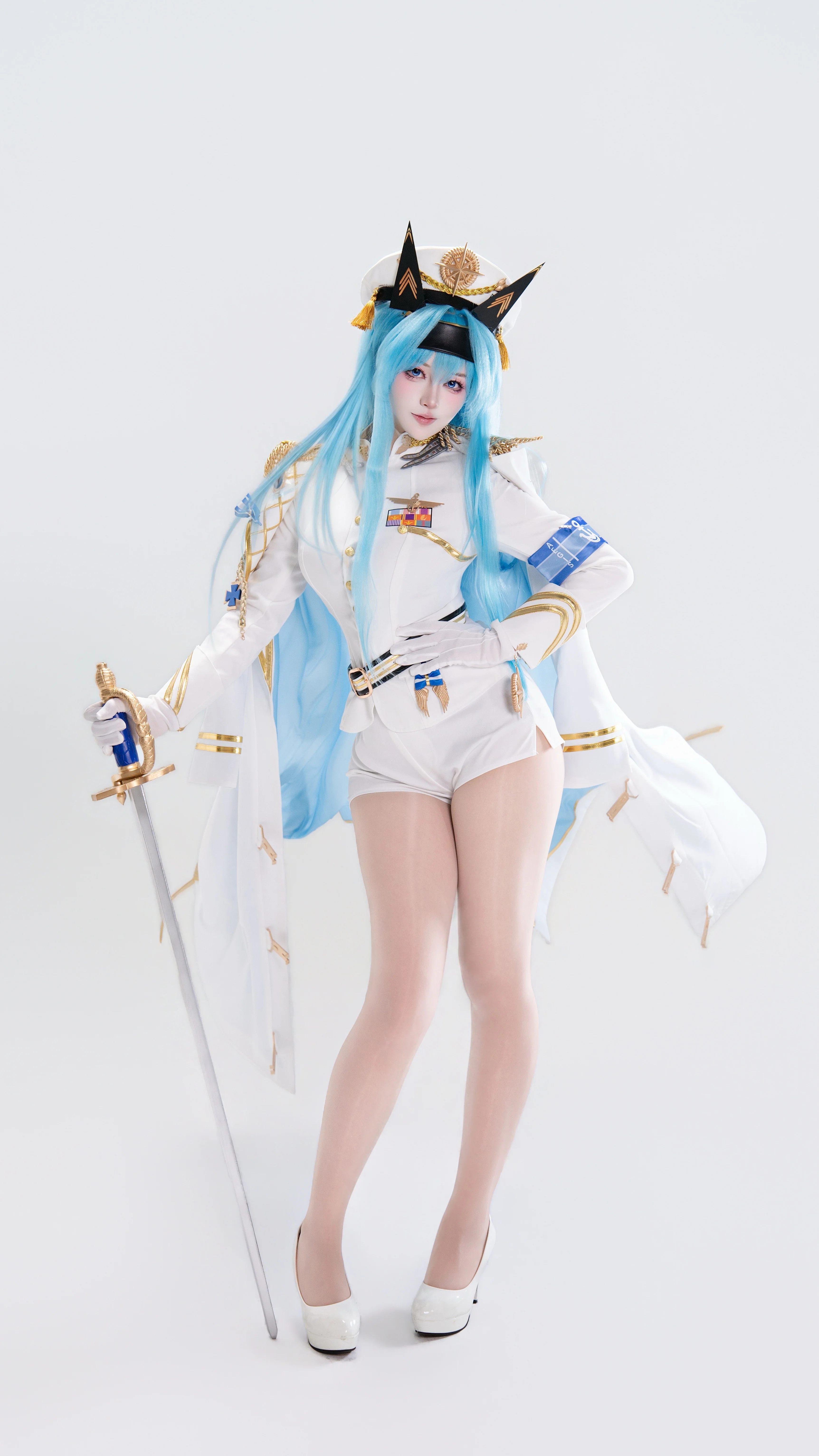 【海伦cos】胜利女神NIKKE，这套白色军装真的很出片 - 第 4 张