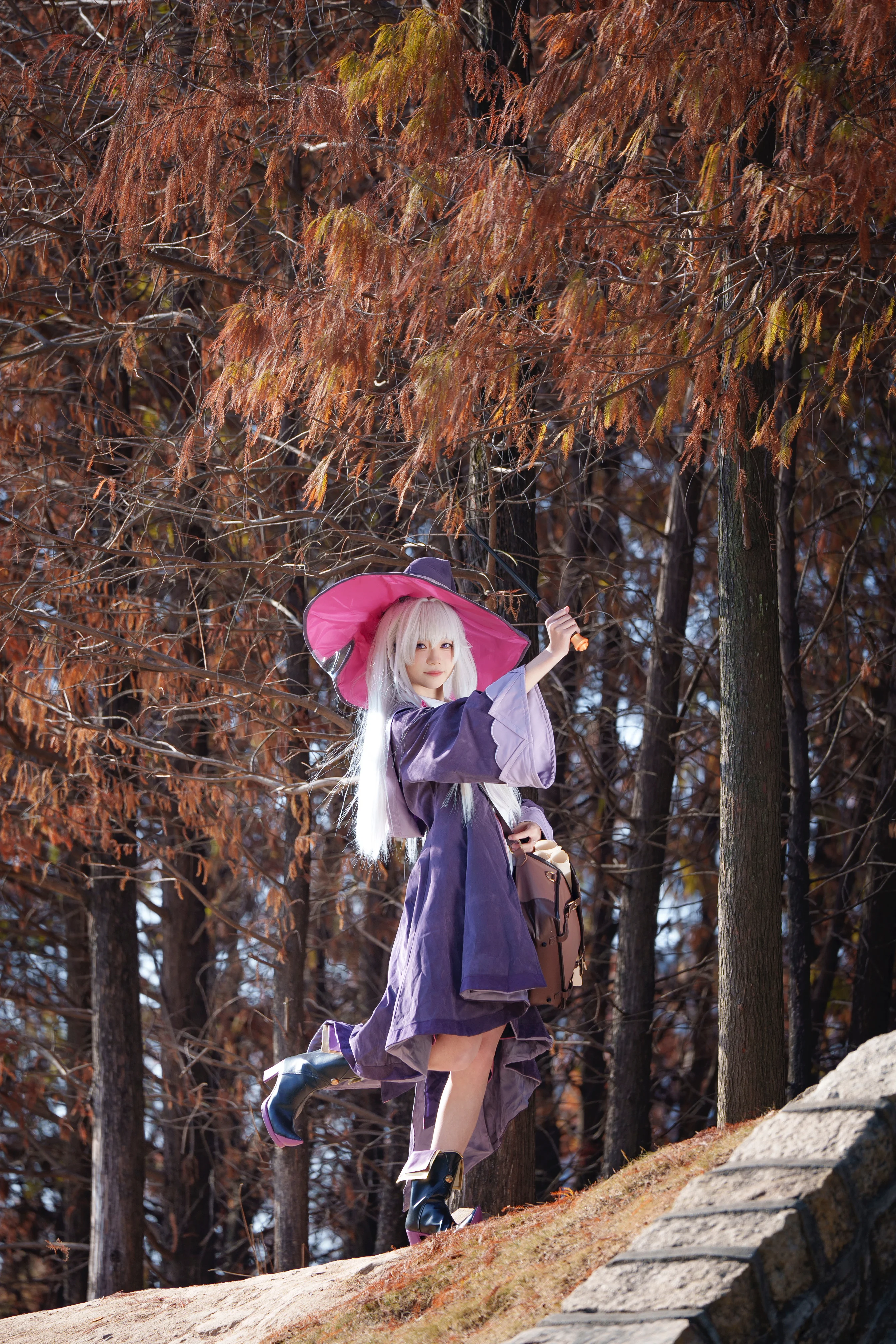 【伊蕾娜cos】落羽杉林中的魔女之旅，与秋天的光影约定 - 第 1 张
