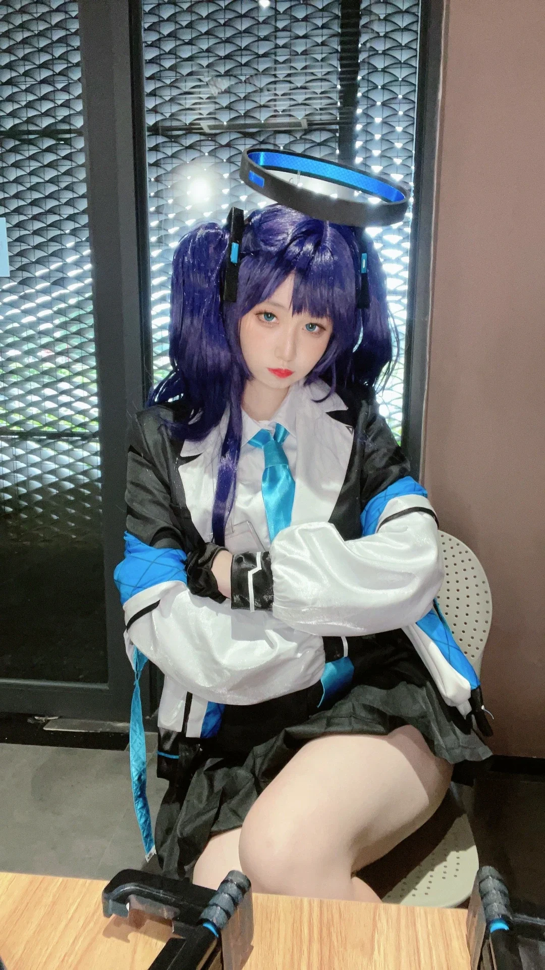 【千年卑女cos】蔚蓝档案的科技学园风，冷面双马尾持枪出镜