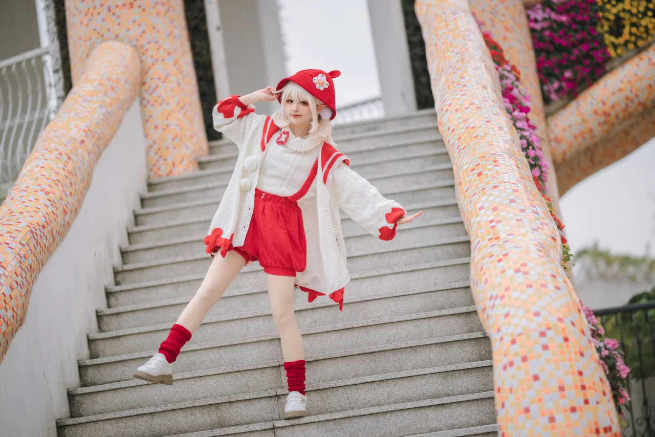 【可莉cos】原神火花骑士可莉，户外的红白穿搭记录