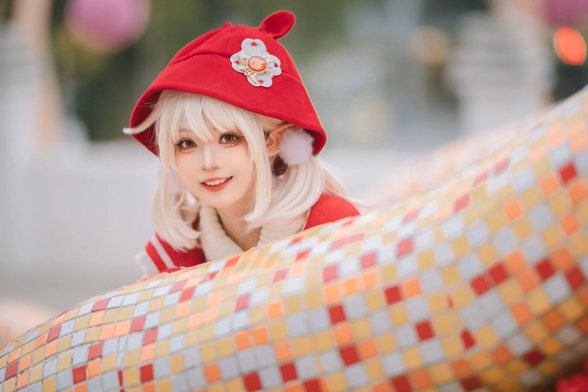 【可莉cos】原神火花骑士可莉，户外的红白穿搭记录 - 第 5 张