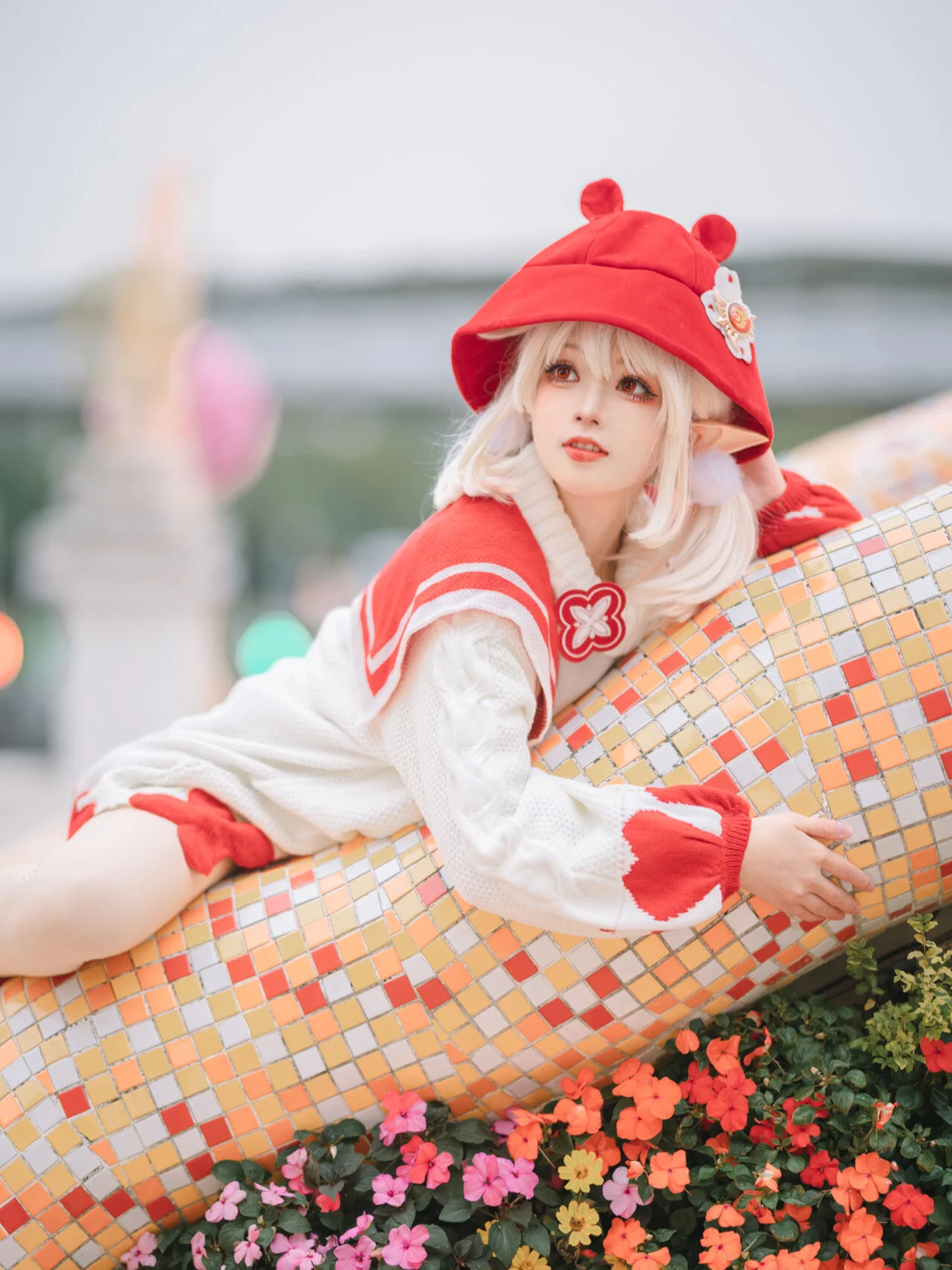【可莉cos】原神火花骑士可莉，户外的红白穿搭记录 - 第 6 张