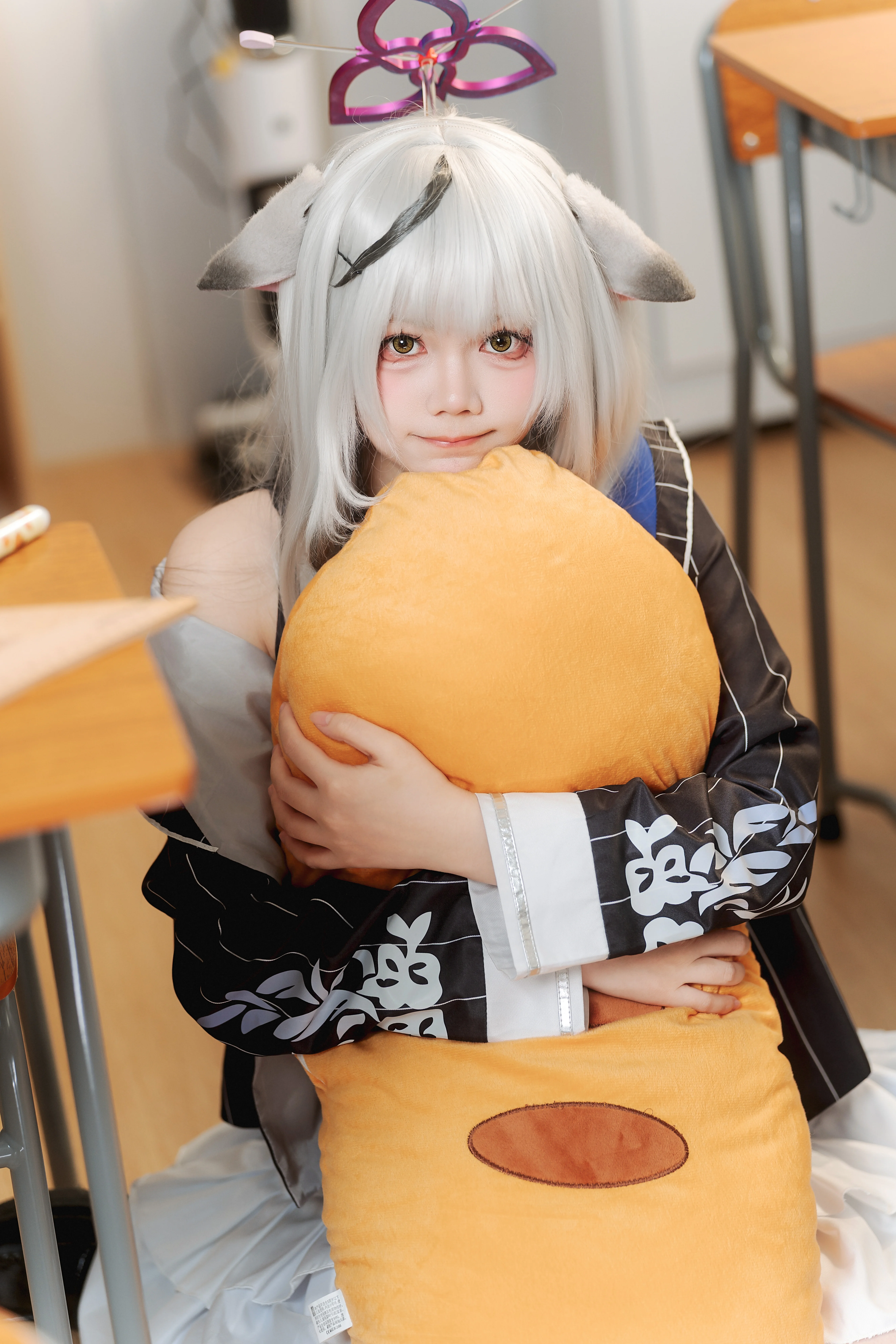 【春原心奈cos】蔚蓝档案的黑白校园侧写 - 第 6 张