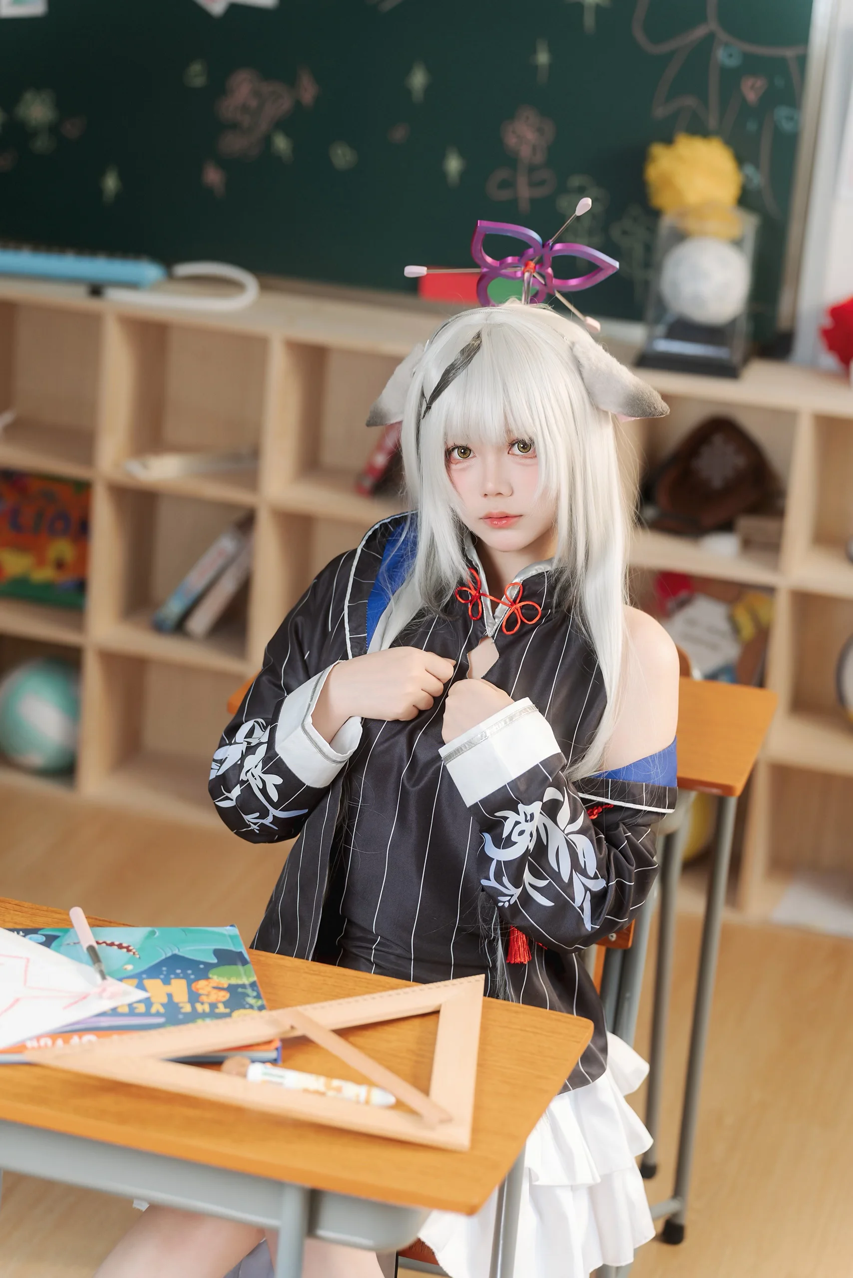 【春原心奈cos】蔚蓝档案的黑白校园侧写 - 第 9 张
