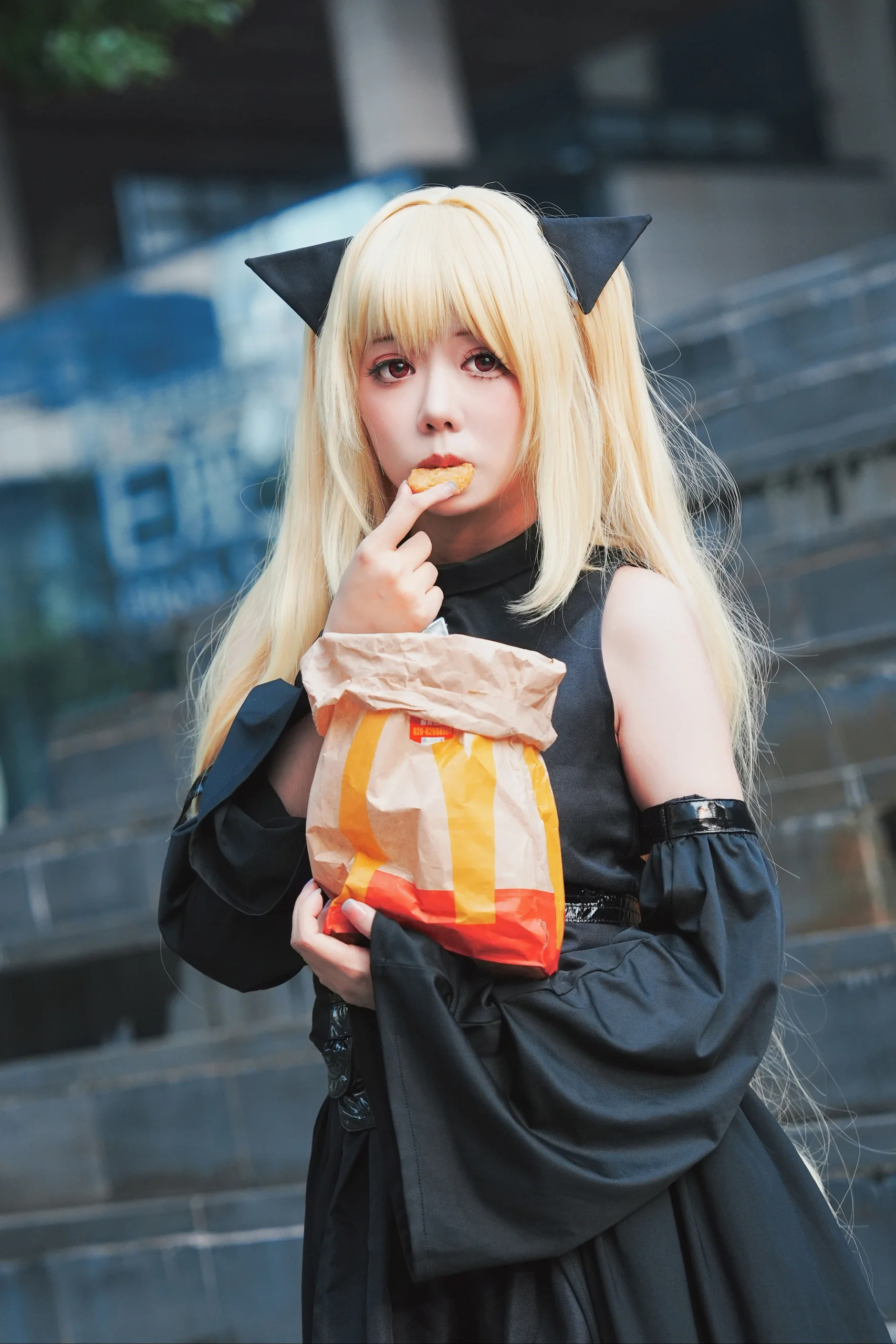 【金色暗影cos】出包王女Darkness，CICF漫展双人组 - 第 8 张